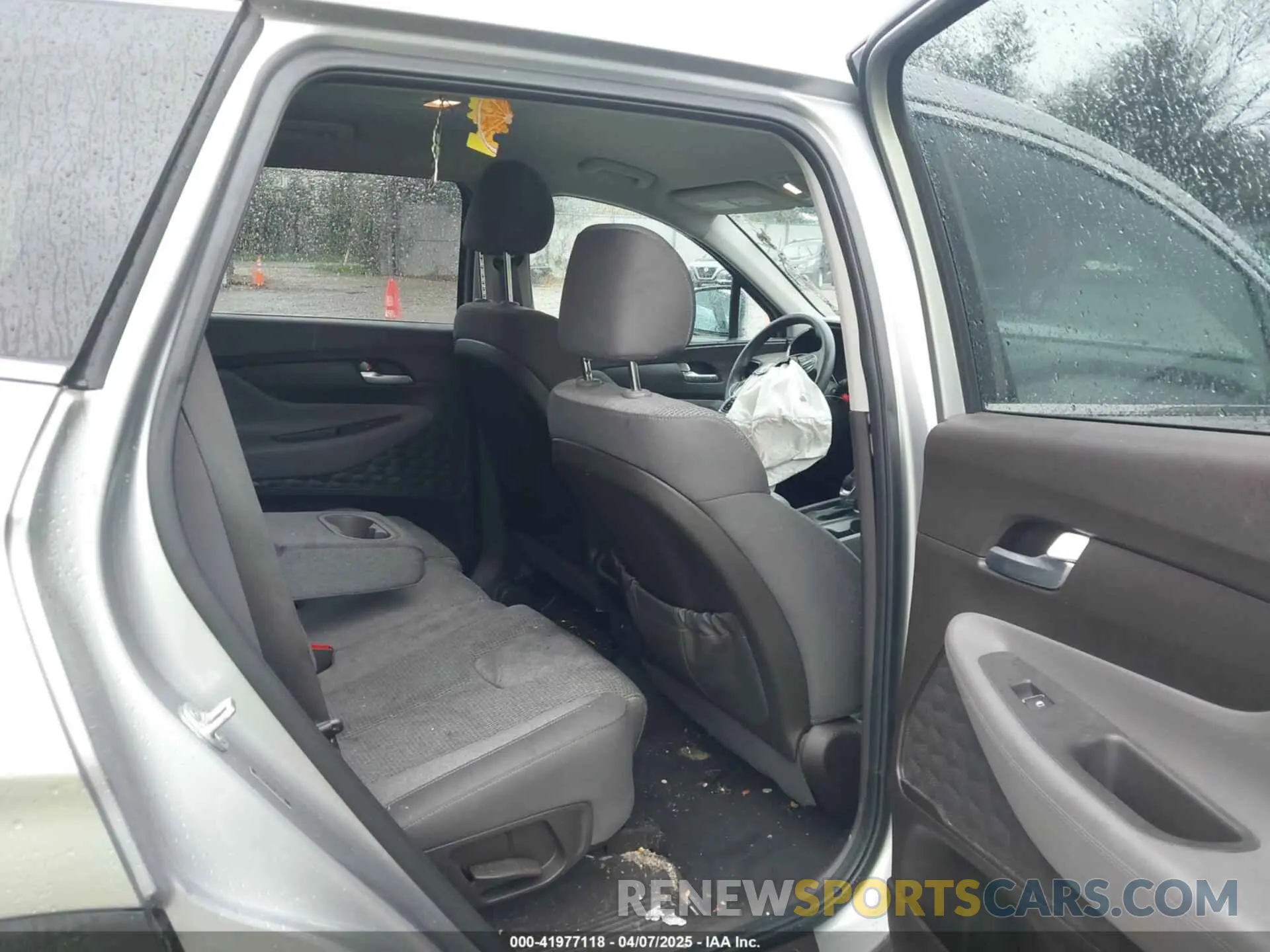 8 Photograph of a damaged car 5NMS3CAD3LH291326 HYUNDAI SANTA FE 2020