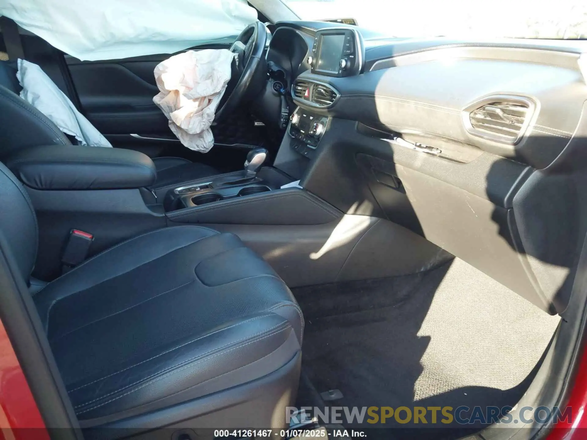 5 Photograph of a damaged car 5NMS3CAD4LH164245 HYUNDAI SANTA FE 2020