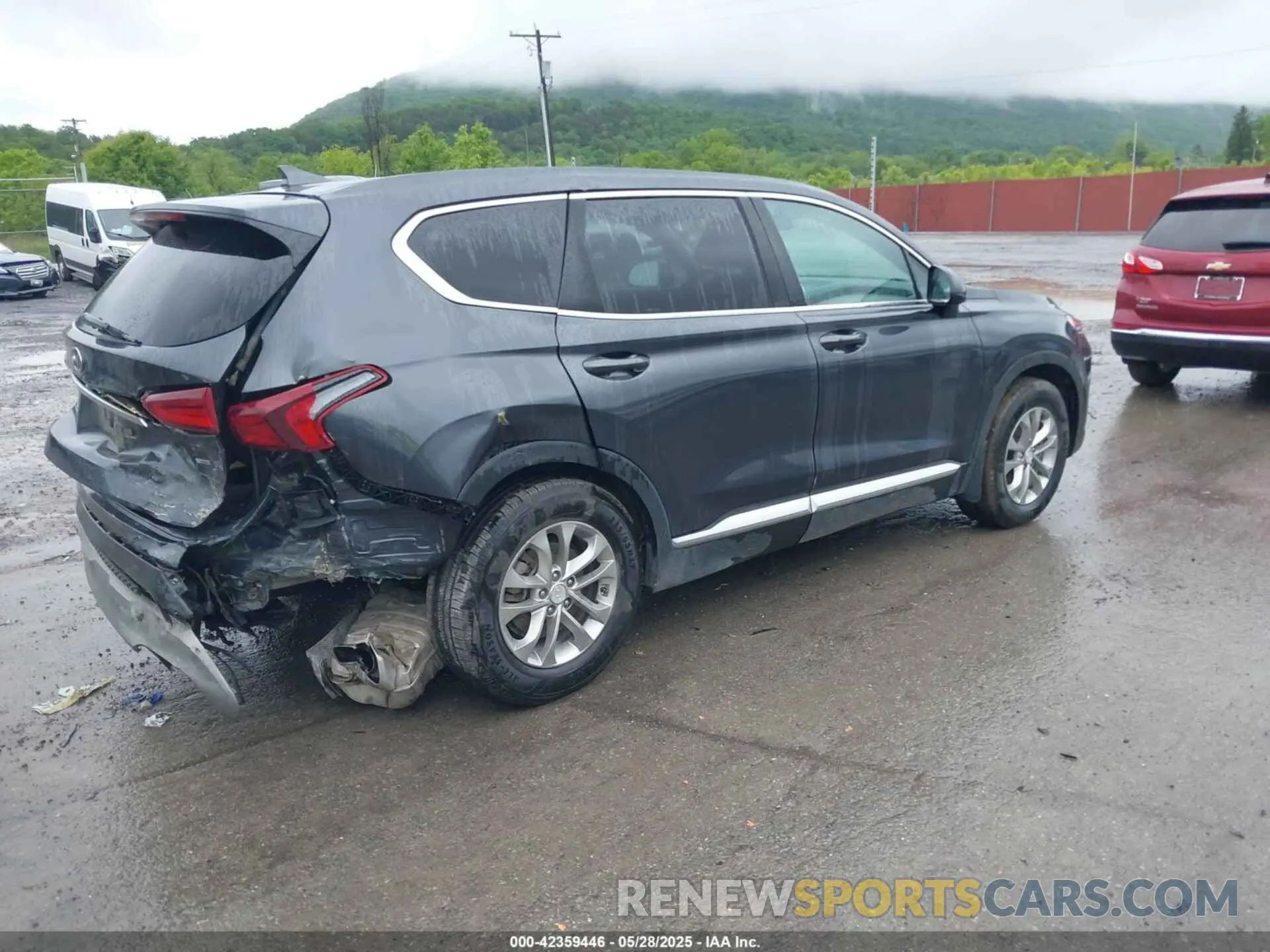 4 Photograph of a damaged car 5NMS3CAD4LH212486 HYUNDAI SANTA FE 2020