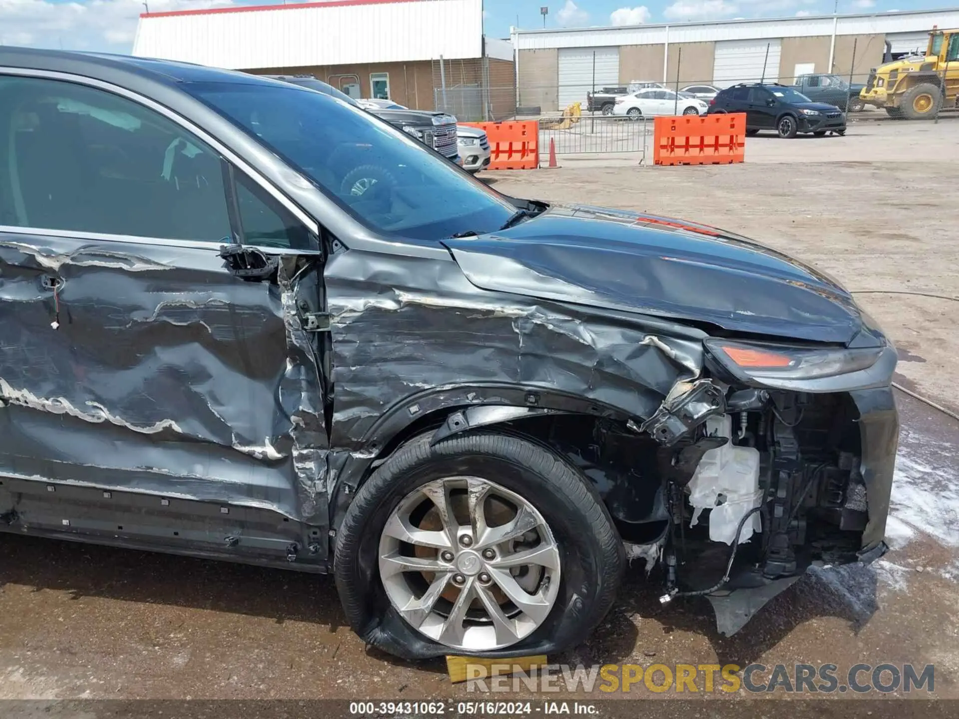 6 Photograph of a damaged car 5NMS3CAD5LH256335 HYUNDAI SANTA FE 2020