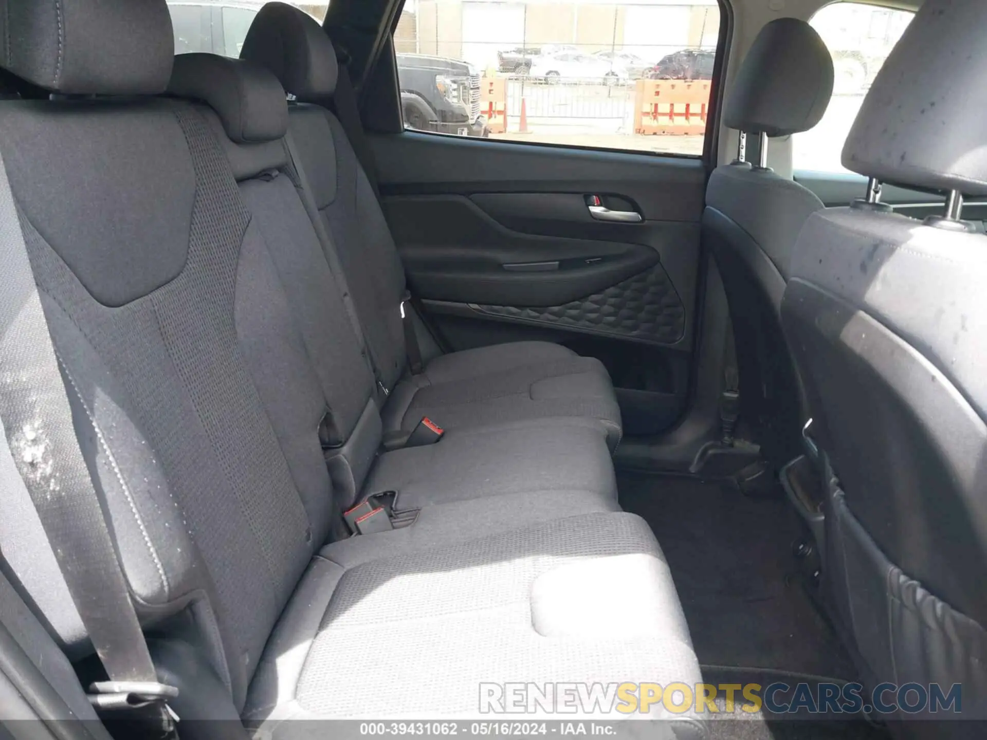 8 Photograph of a damaged car 5NMS3CAD5LH256335 HYUNDAI SANTA FE 2020
