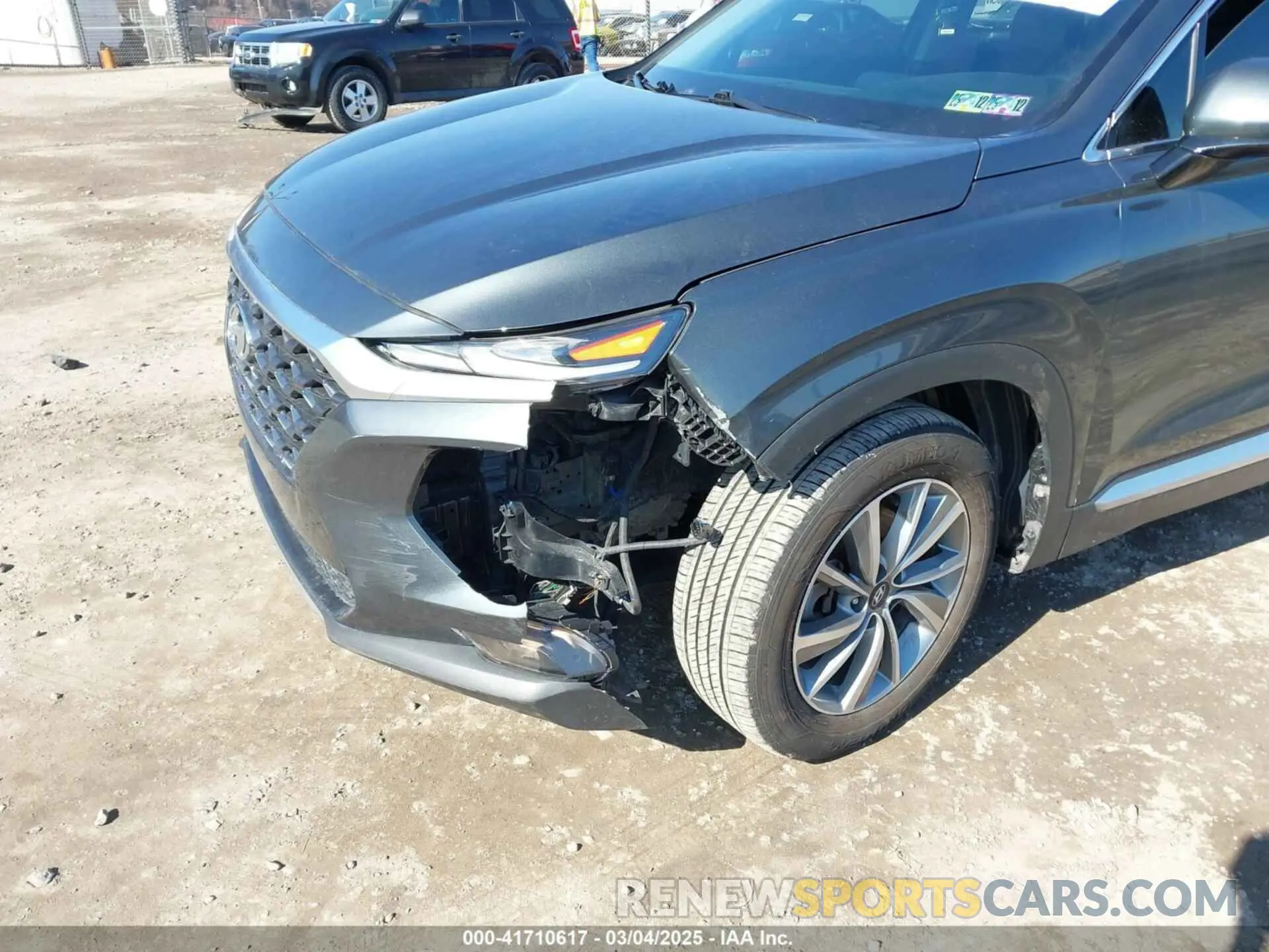 18 Photograph of a damaged car 5NMS3CAD6LH156003 HYUNDAI SANTA FE 2020