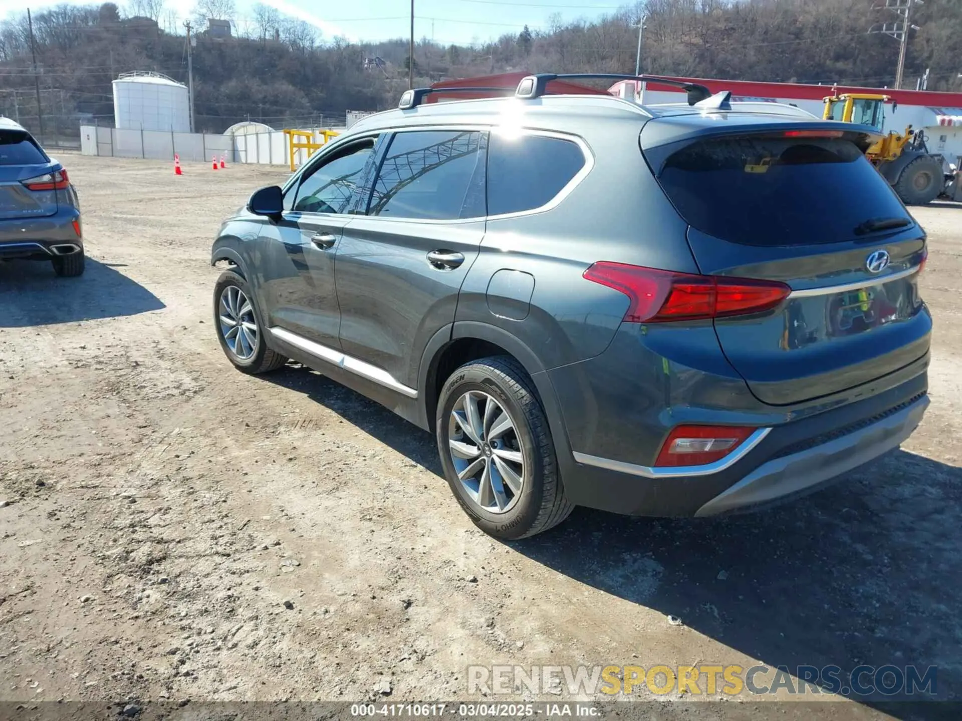 3 Photograph of a damaged car 5NMS3CAD6LH156003 HYUNDAI SANTA FE 2020