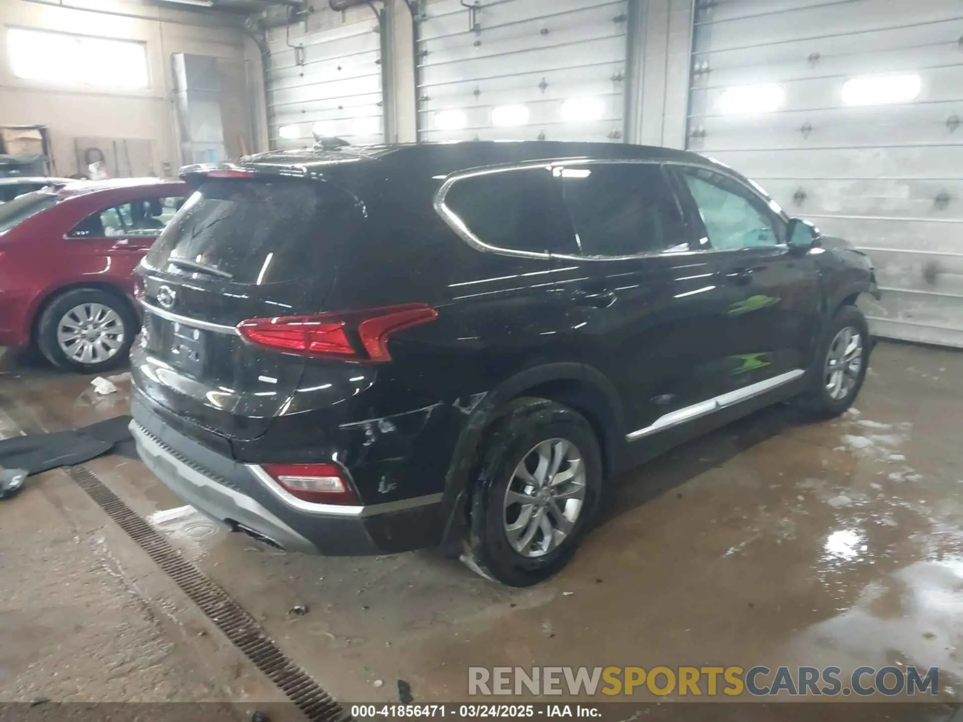 4 Photograph of a damaged car 5NMS3CAD6LH215275 HYUNDAI SANTA FE 2020