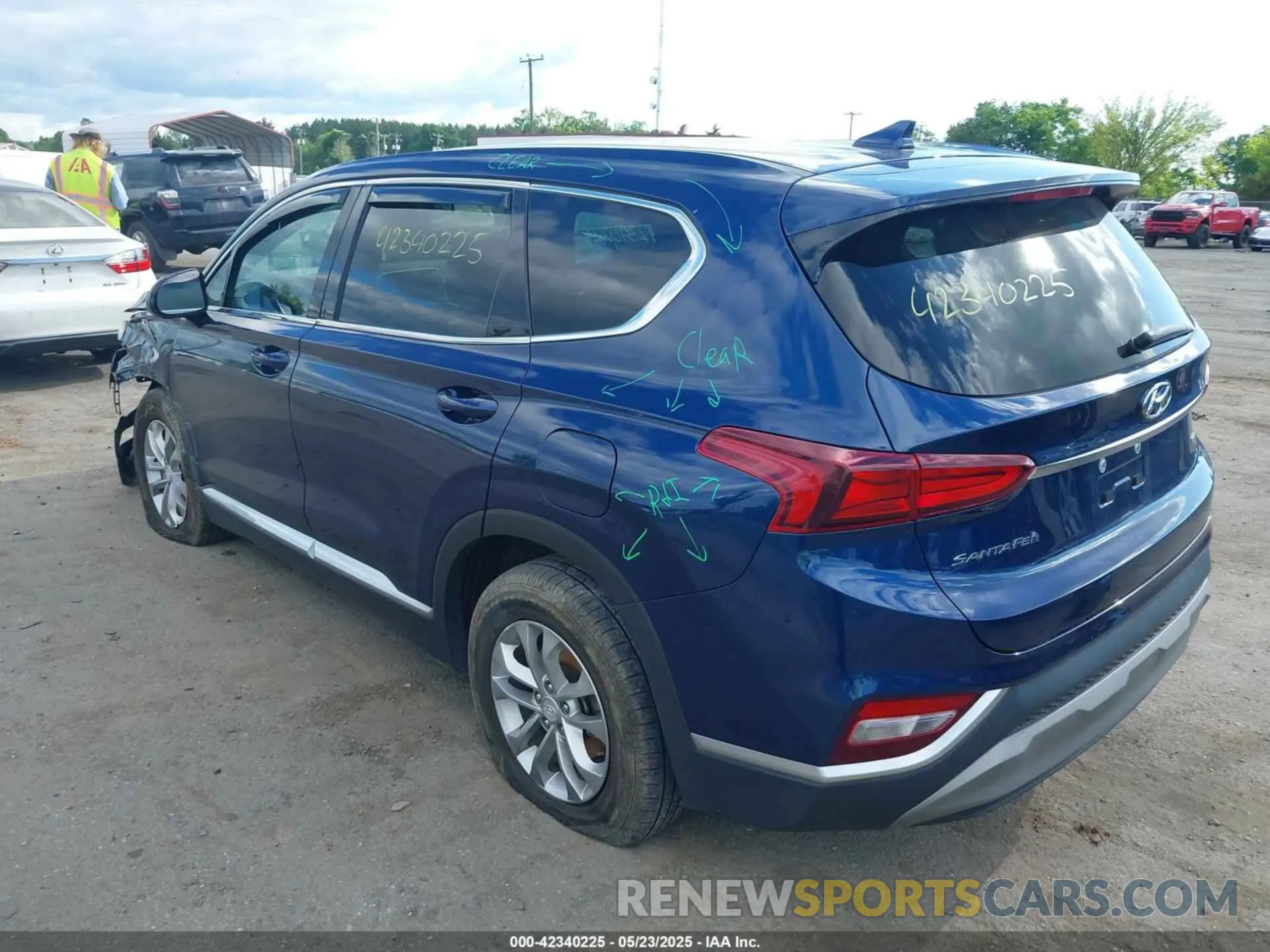 3 Photograph of a damaged car 5NMS3CAD6LH228687 HYUNDAI SANTA FE 2020