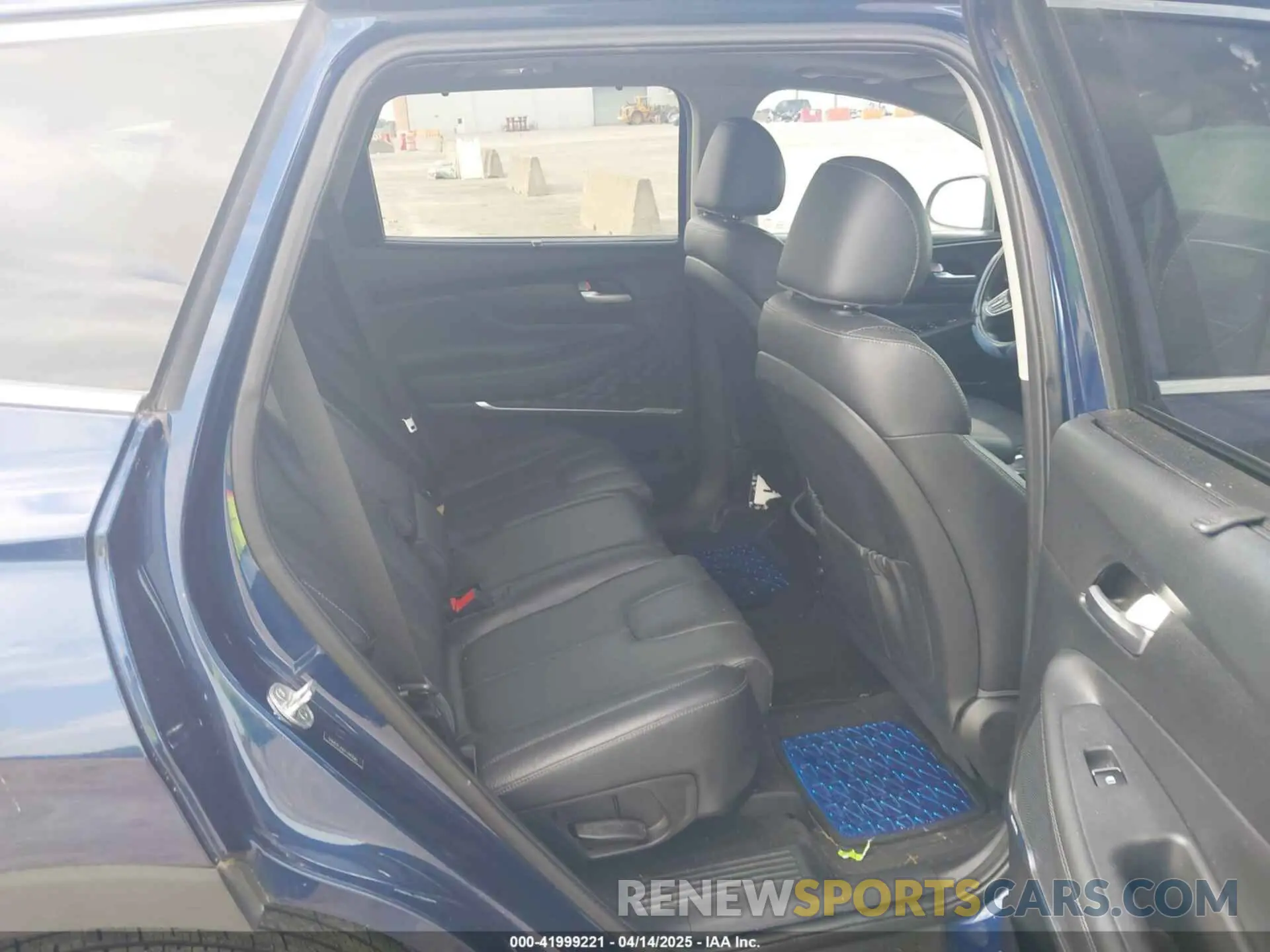 8 Photograph of a damaged car 5NMS3CAD7LH143583 HYUNDAI SANTA FE 2020