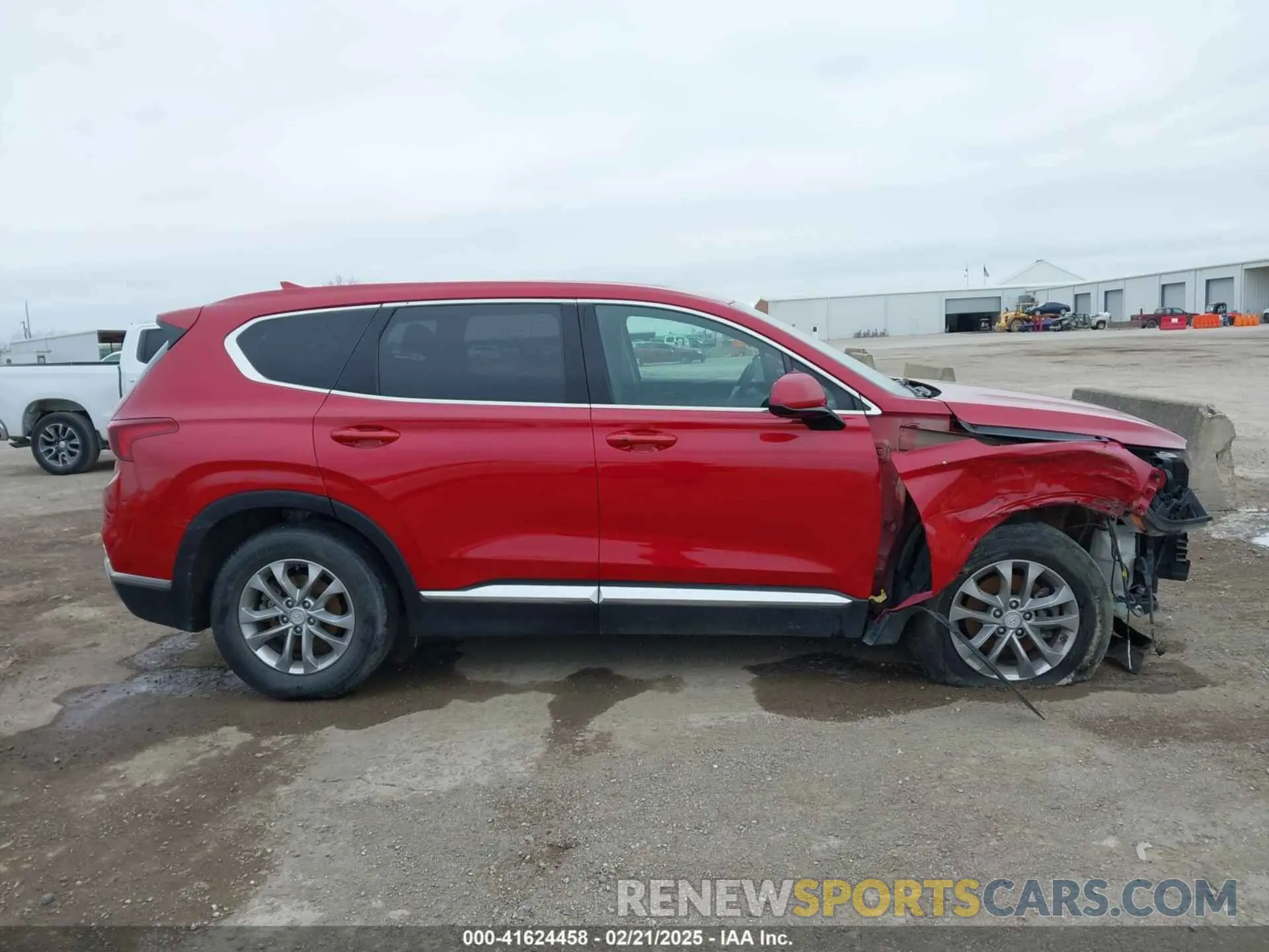 13 Photograph of a damaged car 5NMS3CAD8LH138165 HYUNDAI SANTA FE 2020