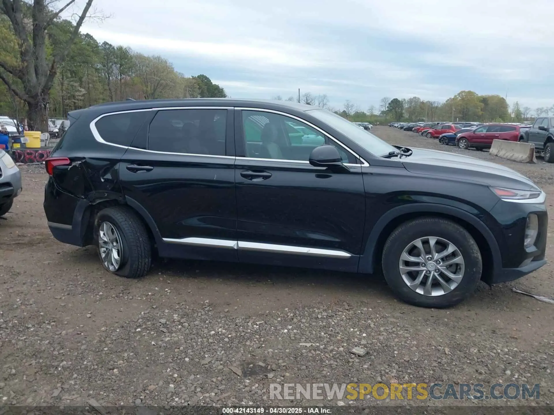 13 Photograph of a damaged car 5NMS3CAD9LH221622 HYUNDAI SANTA FE 2020