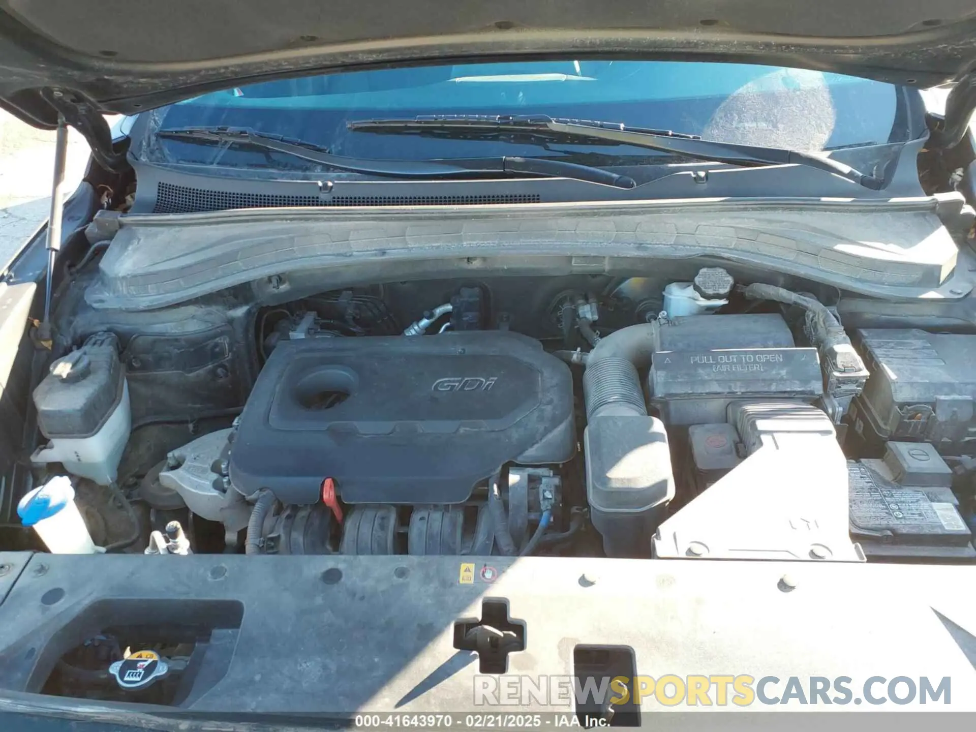10 Photograph of a damaged car 5NMS3CADXLH156974 HYUNDAI SANTA FE 2020