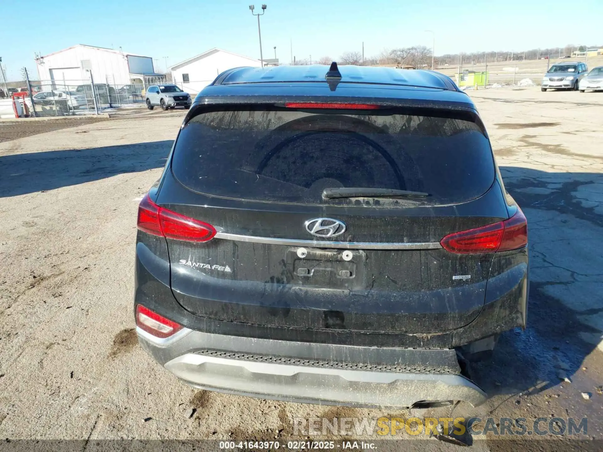 17 Photograph of a damaged car 5NMS3CADXLH156974 HYUNDAI SANTA FE 2020
