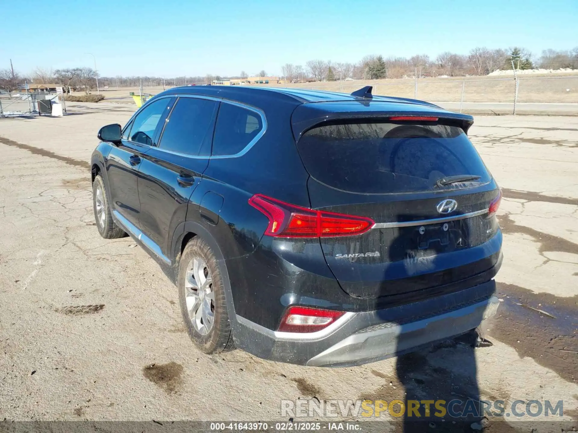 3 Photograph of a damaged car 5NMS3CADXLH156974 HYUNDAI SANTA FE 2020