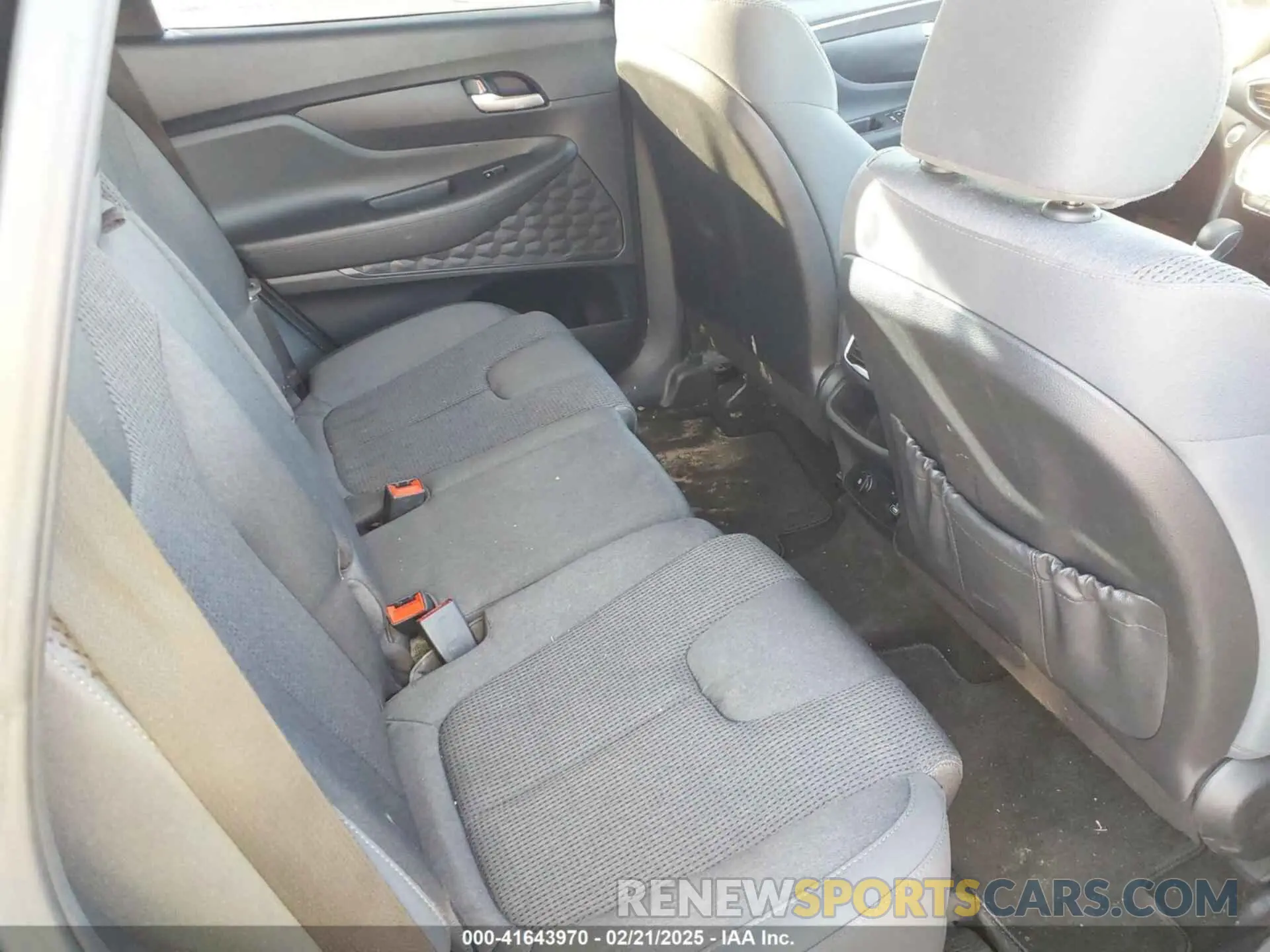 8 Photograph of a damaged car 5NMS3CADXLH156974 HYUNDAI SANTA FE 2020