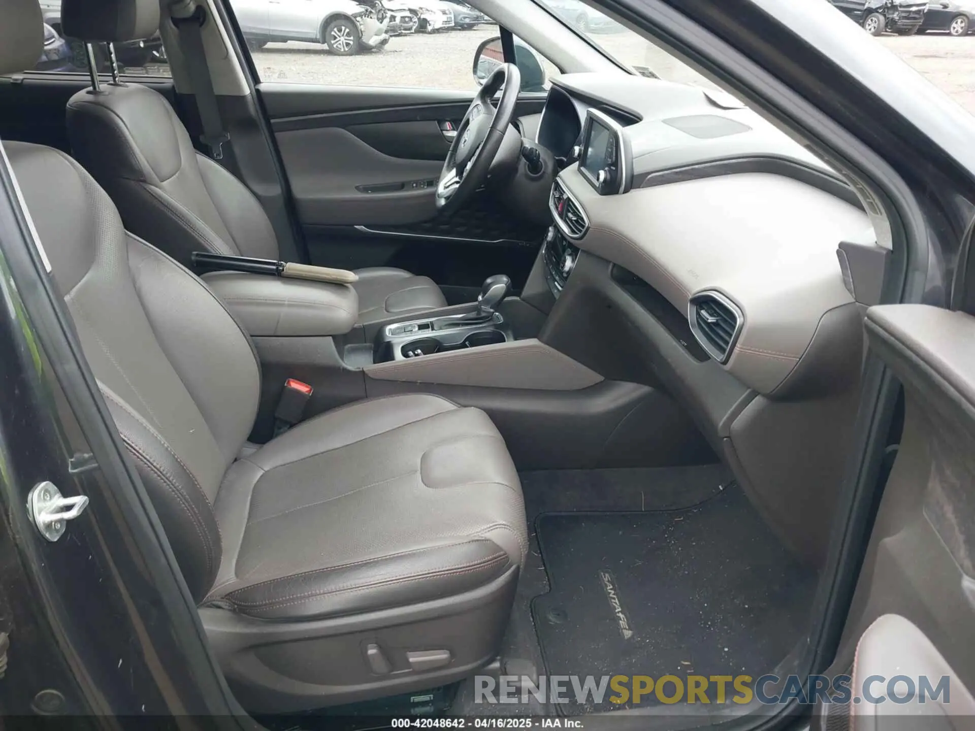 5 Photograph of a damaged car 5NMS3CADXLH247789 HYUNDAI SANTA FE 2020