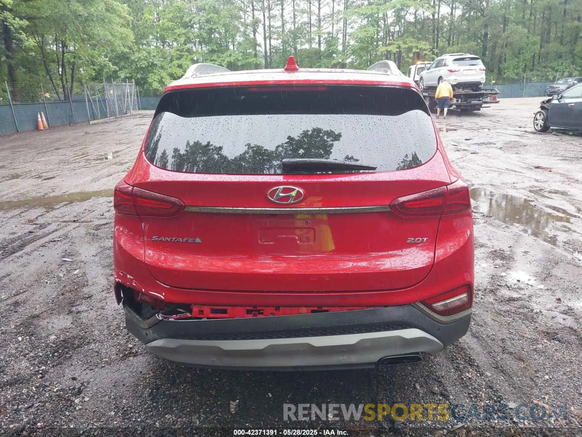 17 Photograph of a damaged car 5NMS53AA2LH213247 HYUNDAI SANTA FE 2020