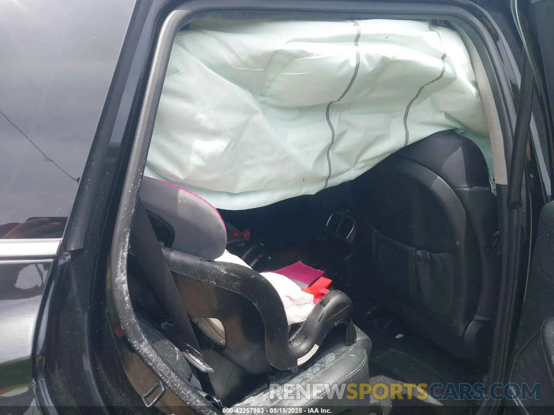 8 Photograph of a damaged car 5NMS53AA2LH247320 HYUNDAI SANTA FE 2020