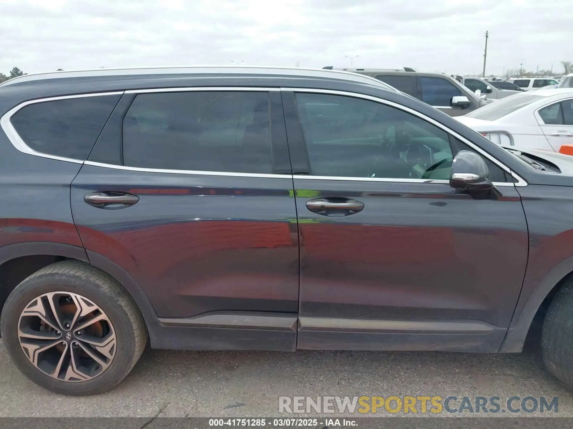 13 Photograph of a damaged car 5NMS53AA7LH273220 HYUNDAI SANTA FE 2020