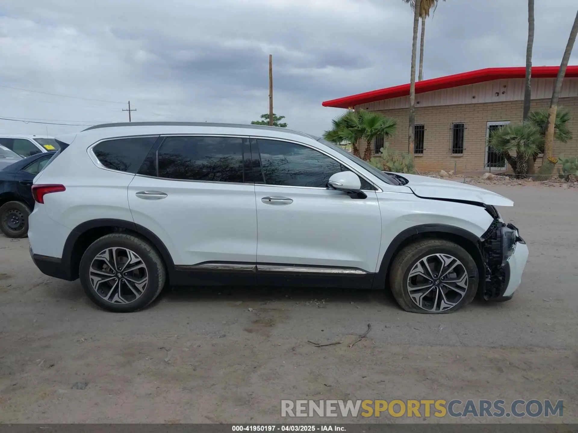 13 Photograph of a damaged car 5NMS53AA7LH289014 HYUNDAI SANTA FE 2020