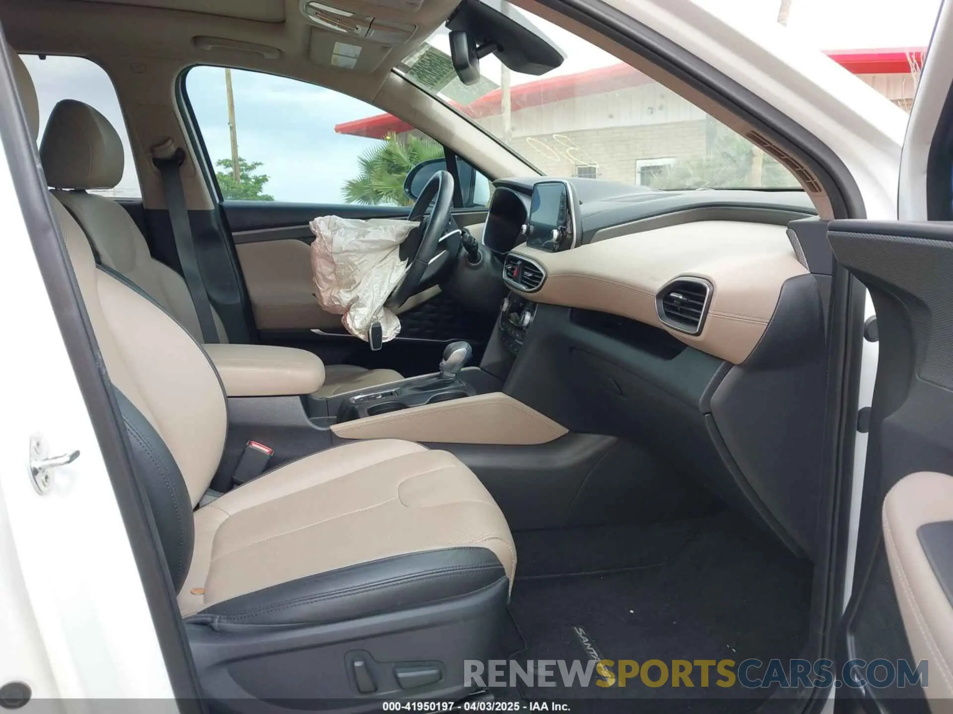 5 Photograph of a damaged car 5NMS53AA7LH289014 HYUNDAI SANTA FE 2020