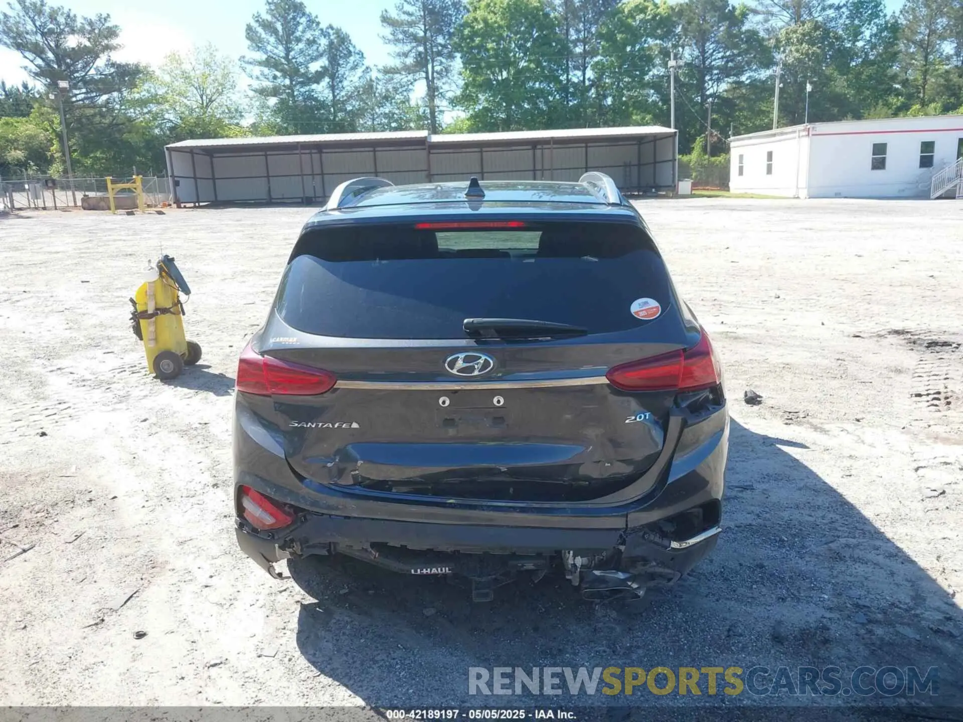 17 Photograph of a damaged car 5NMS53AA7LH304577 HYUNDAI SANTA FE 2020