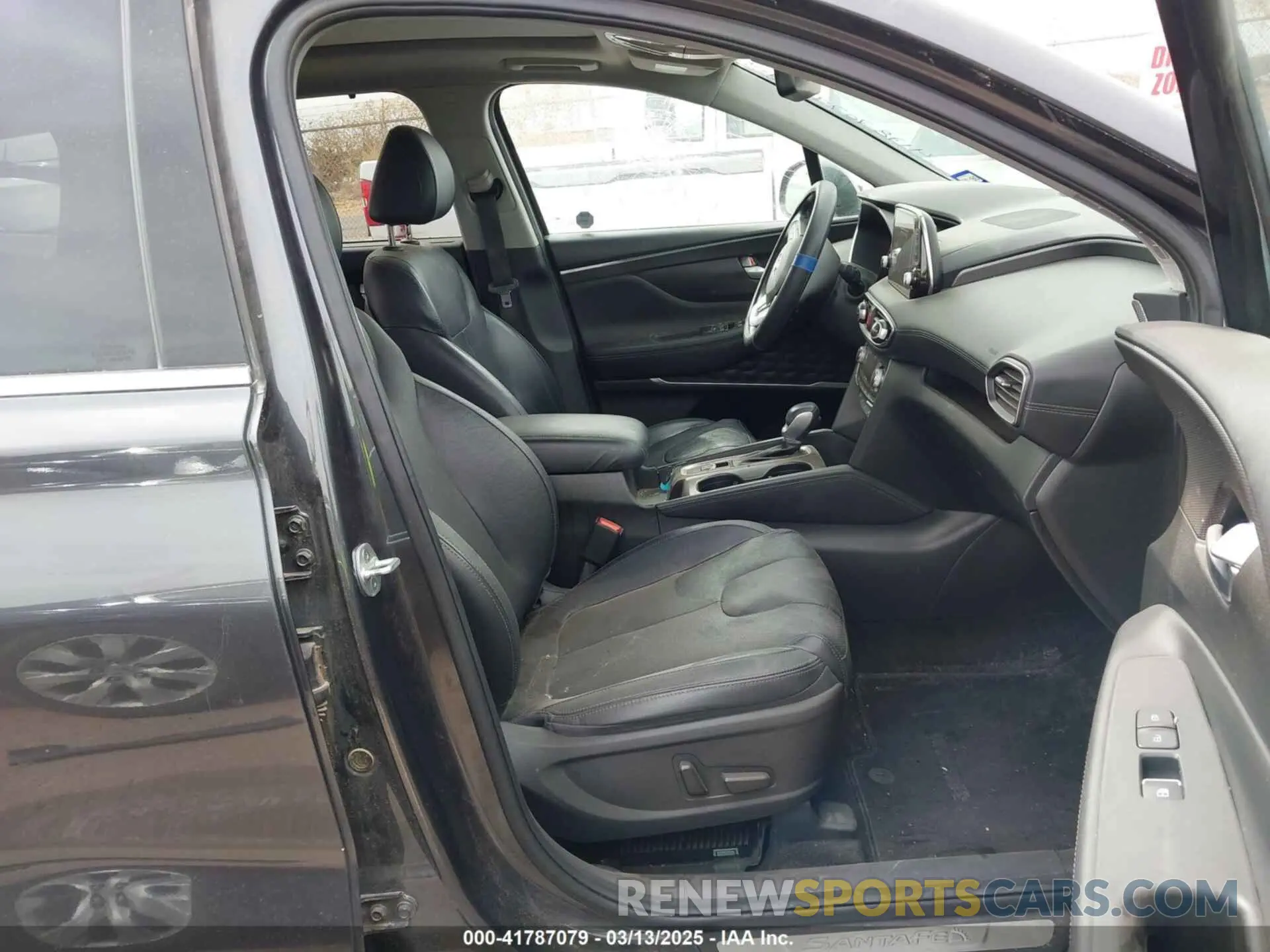 5 Photograph of a damaged car 5NMS53AA8LH213608 HYUNDAI SANTA FE 2020