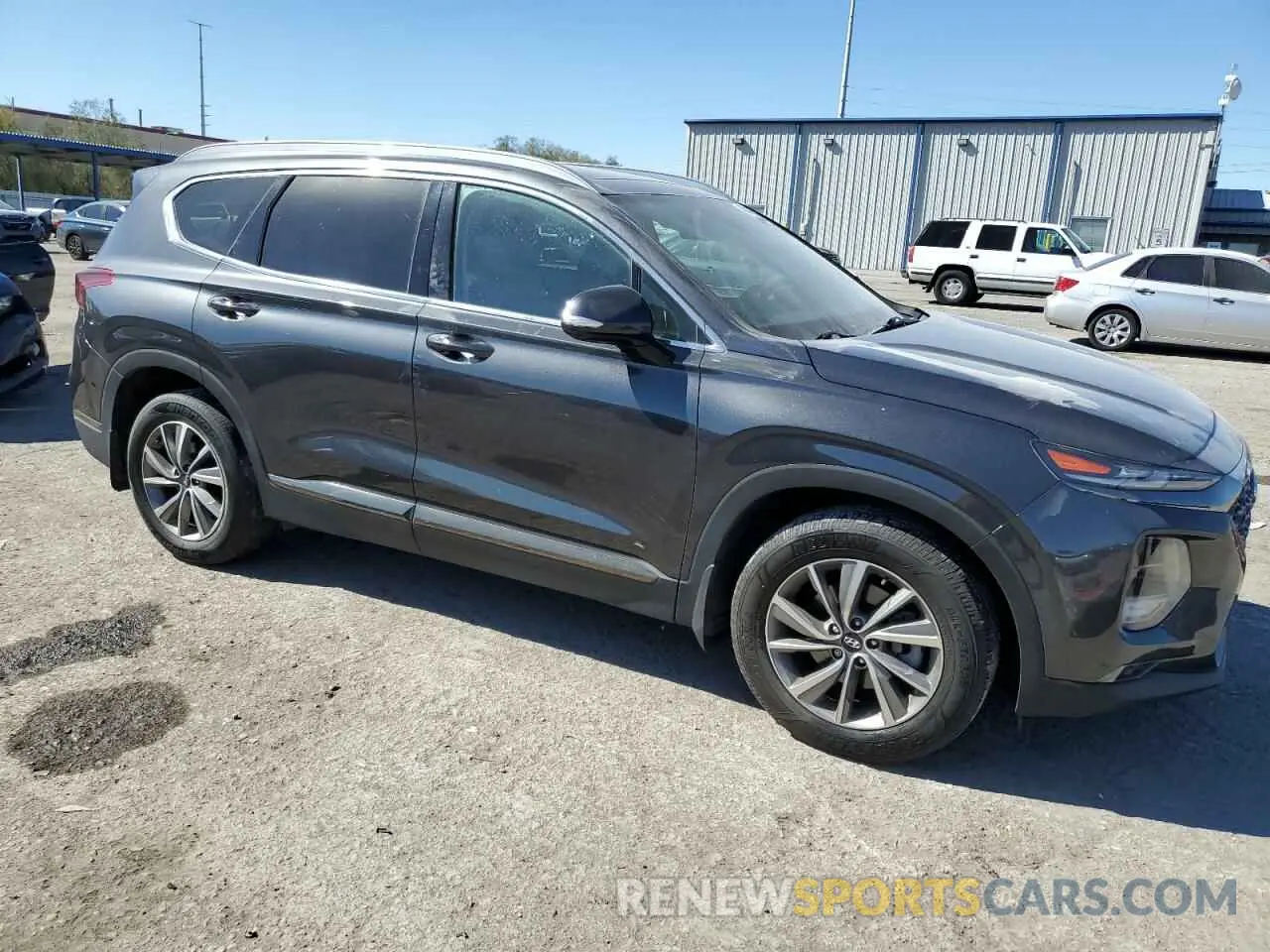 4 Photograph of a damaged car 5NMS53AD6LH275969 HYUNDAI SANTA FE 2020