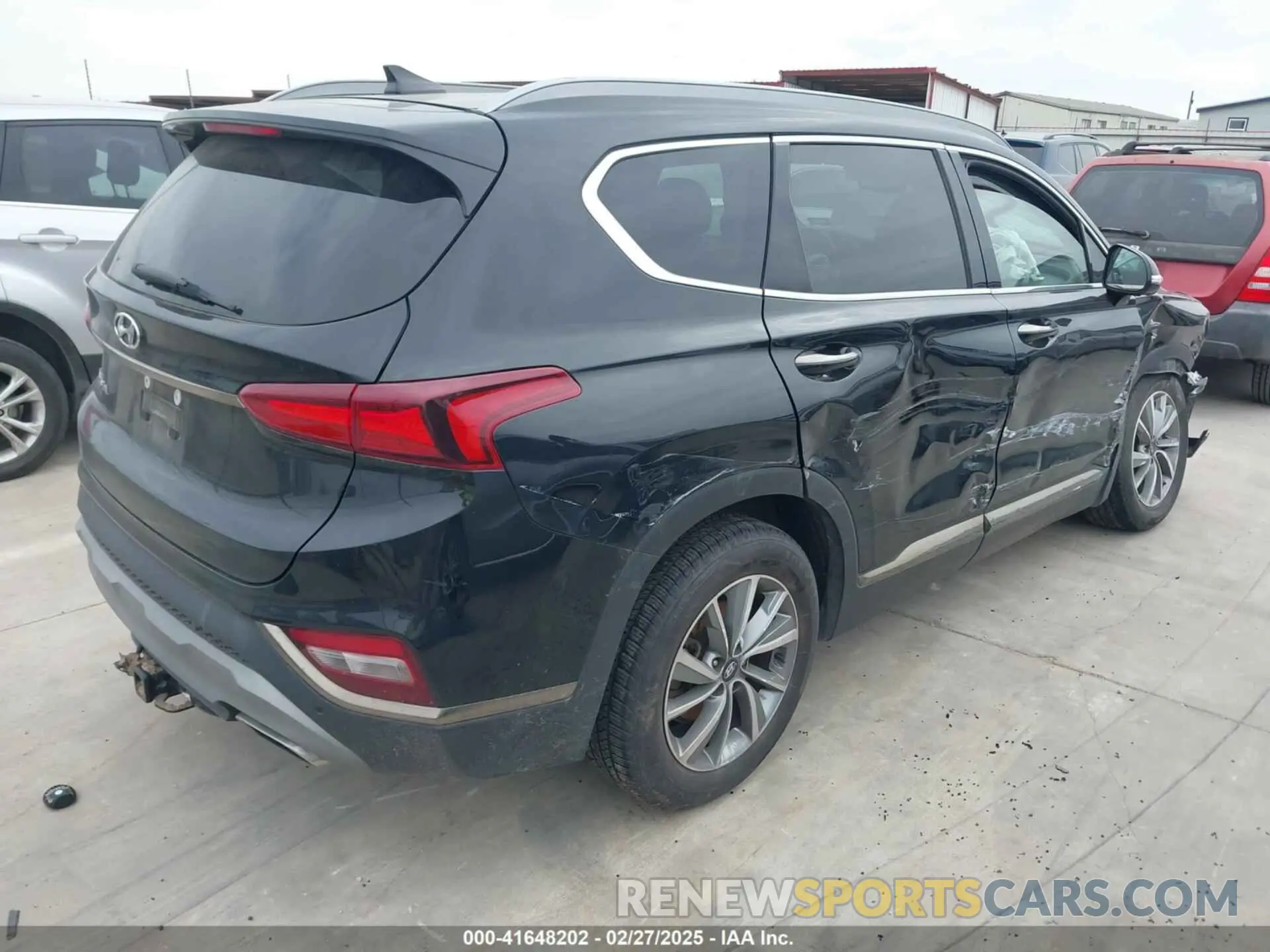 4 Photograph of a damaged car 5NMS53AD9LH180421 HYUNDAI SANTA FE 2020