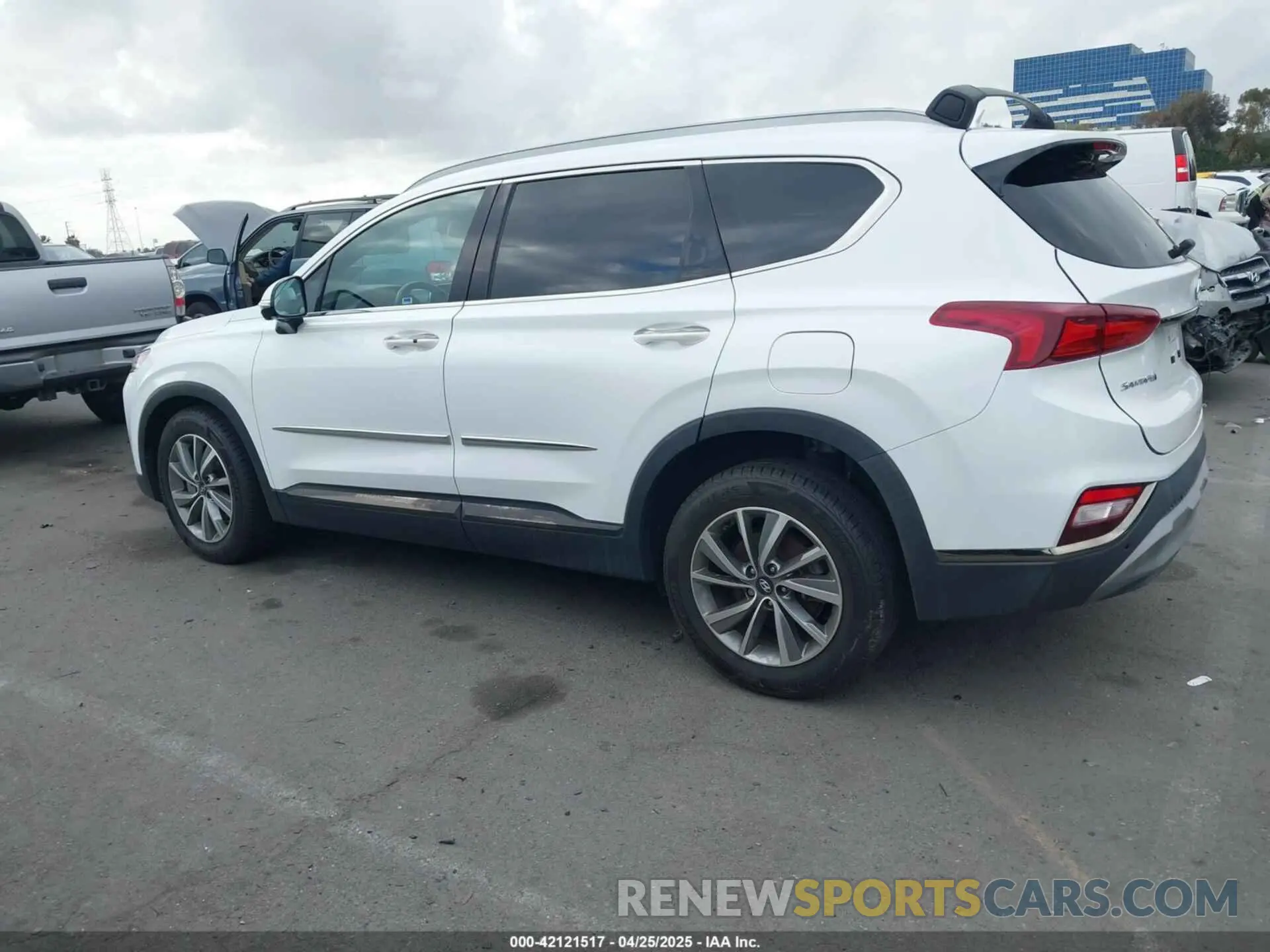 13 Photograph of a damaged car 5NMS53AD9LH216639 HYUNDAI SANTA FE 2020