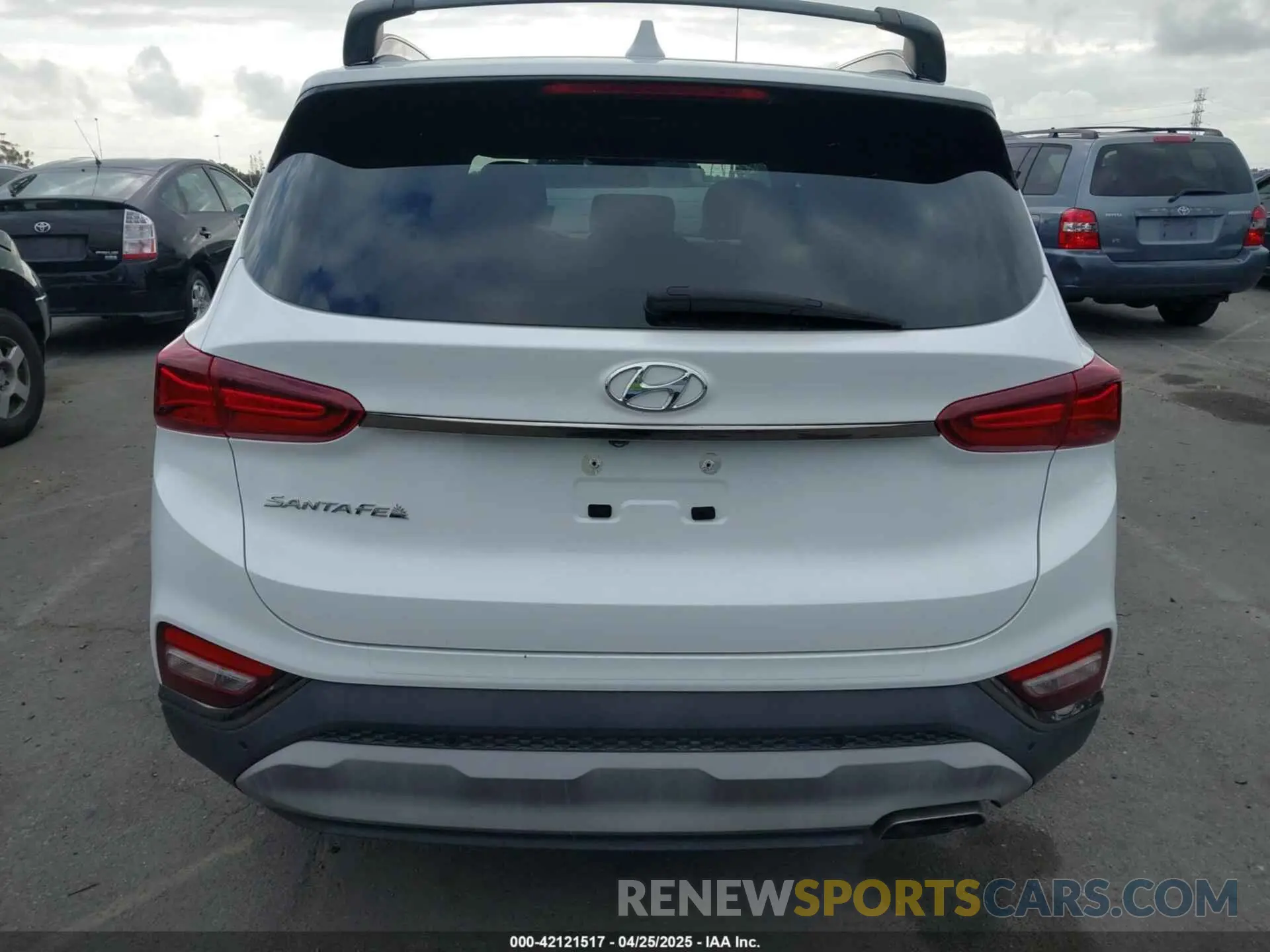 15 Photograph of a damaged car 5NMS53AD9LH216639 HYUNDAI SANTA FE 2020