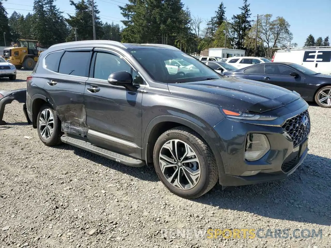 4 Photograph of a damaged car 5NMS5CAA5LH266346 HYUNDAI SANTA FE 2020