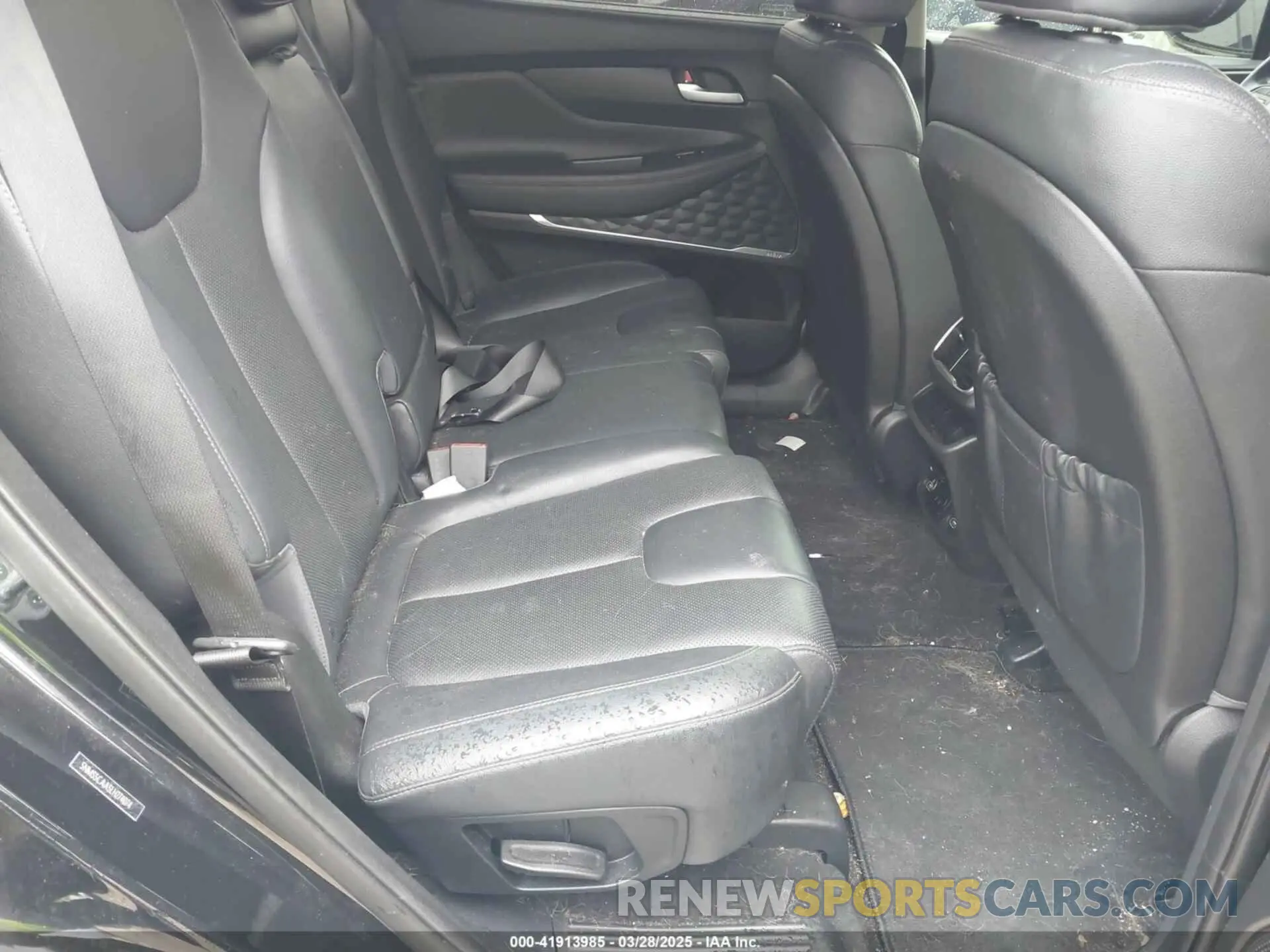 8 Photograph of a damaged car 5NMS5CAA5LH274074 HYUNDAI SANTA FE 2020