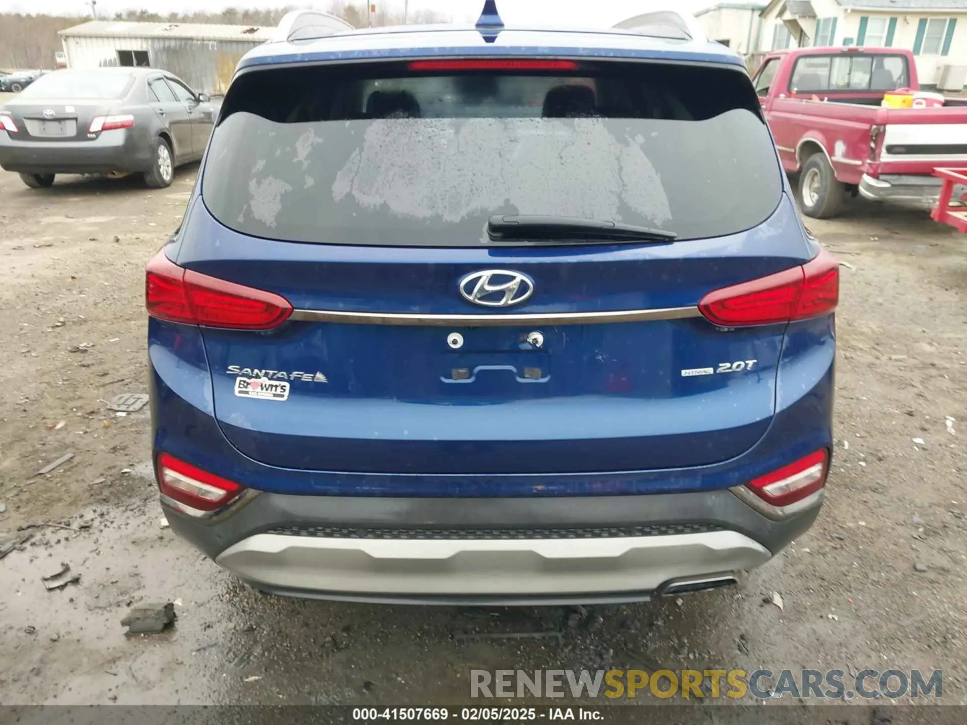 17 Photograph of a damaged car 5NMS5CAA6LH276416 HYUNDAI SANTA FE 2020