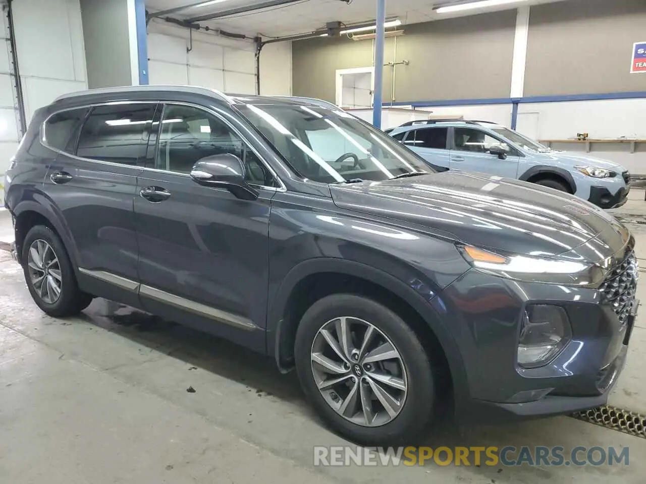 4 Photograph of a damaged car 5NMS5CAD0LH269133 HYUNDAI SANTA FE 2020
