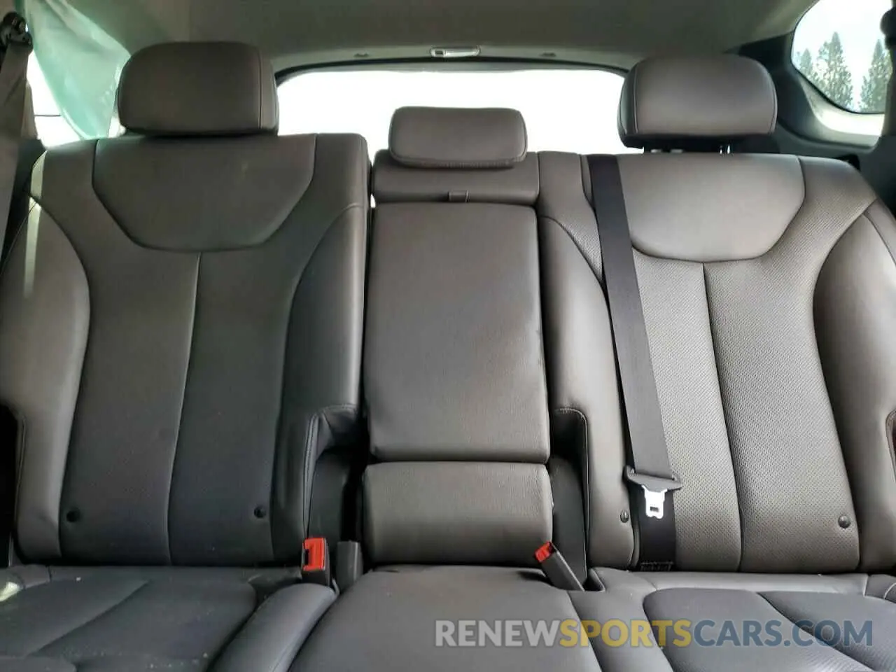 10 Photograph of a damaged car 5NMS5CAD2LH163878 HYUNDAI SANTA FE 2020