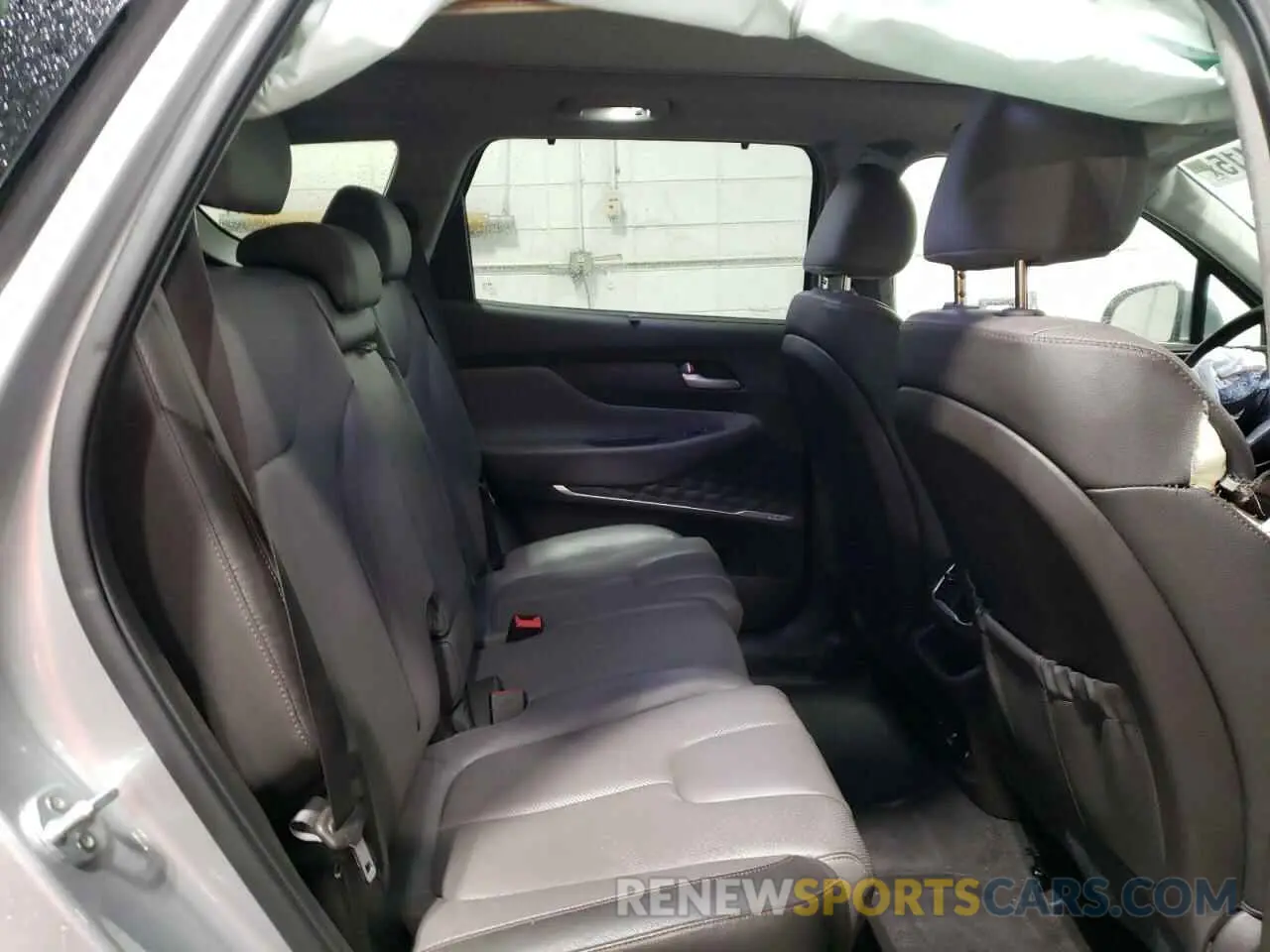 11 Photograph of a damaged car 5NMS5CAD5LH269323 HYUNDAI SANTA FE 2020