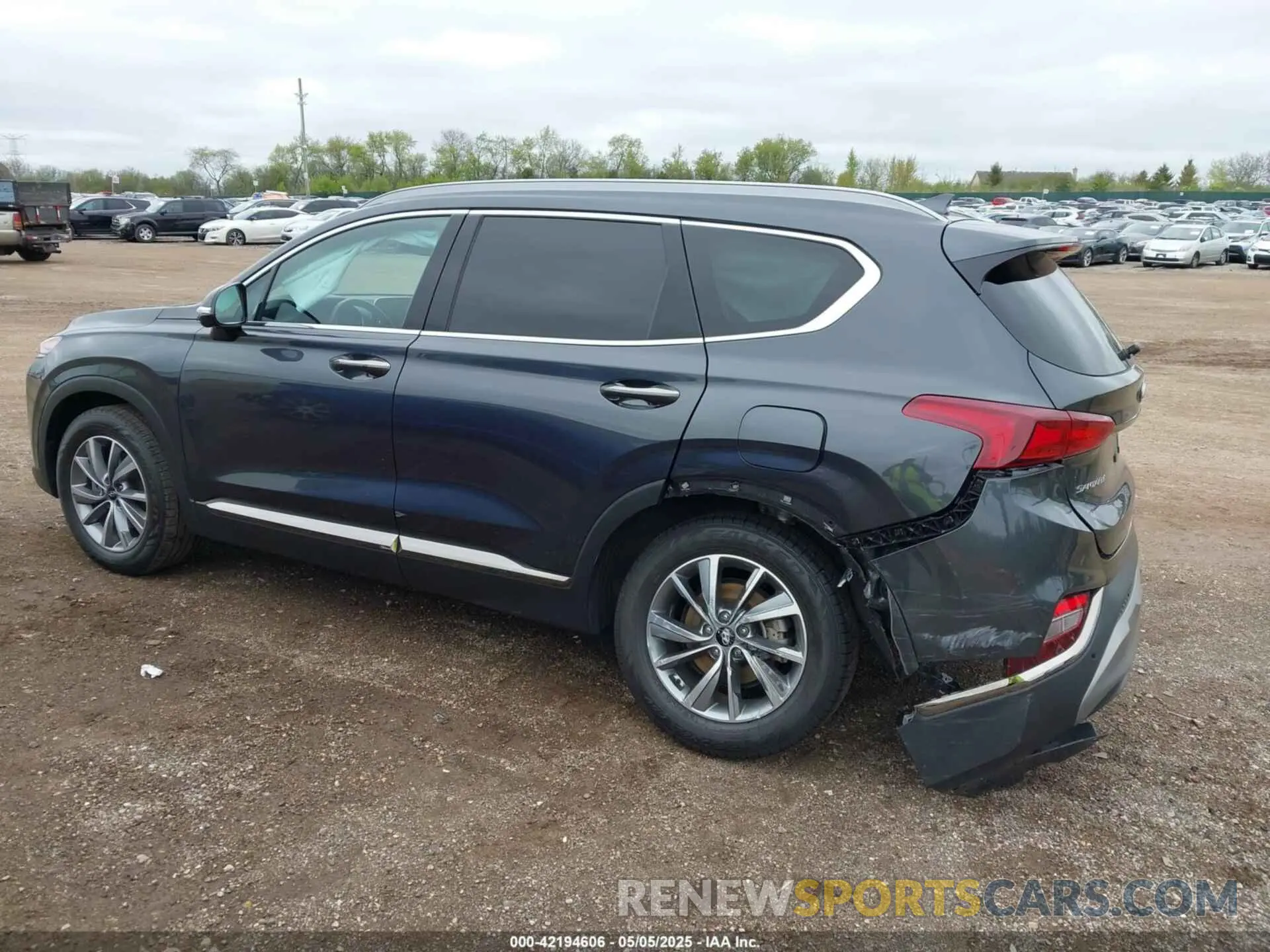 3 Photograph of a damaged car 5NMS5CAD6LH208563 HYUNDAI SANTA FE 2020