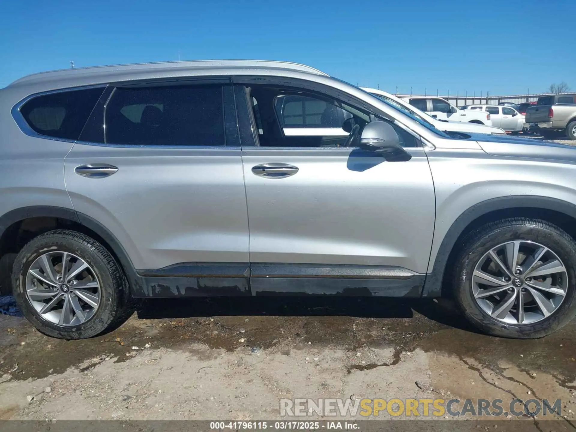 13 Photograph of a damaged car 5NMS5CAD6LH304340 HYUNDAI SANTA FE 2020