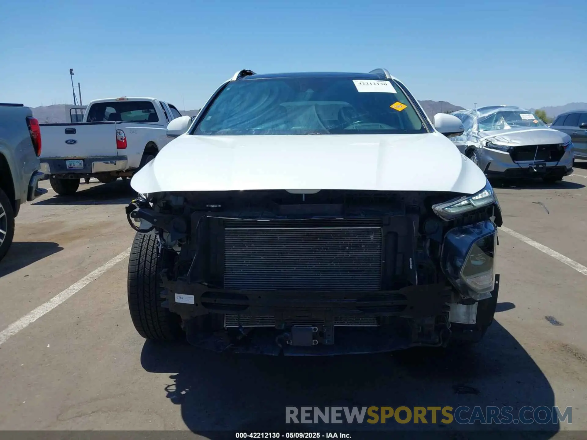 6 Photograph of a damaged car 5NMS5CAD8LH209374 HYUNDAI SANTA FE 2020