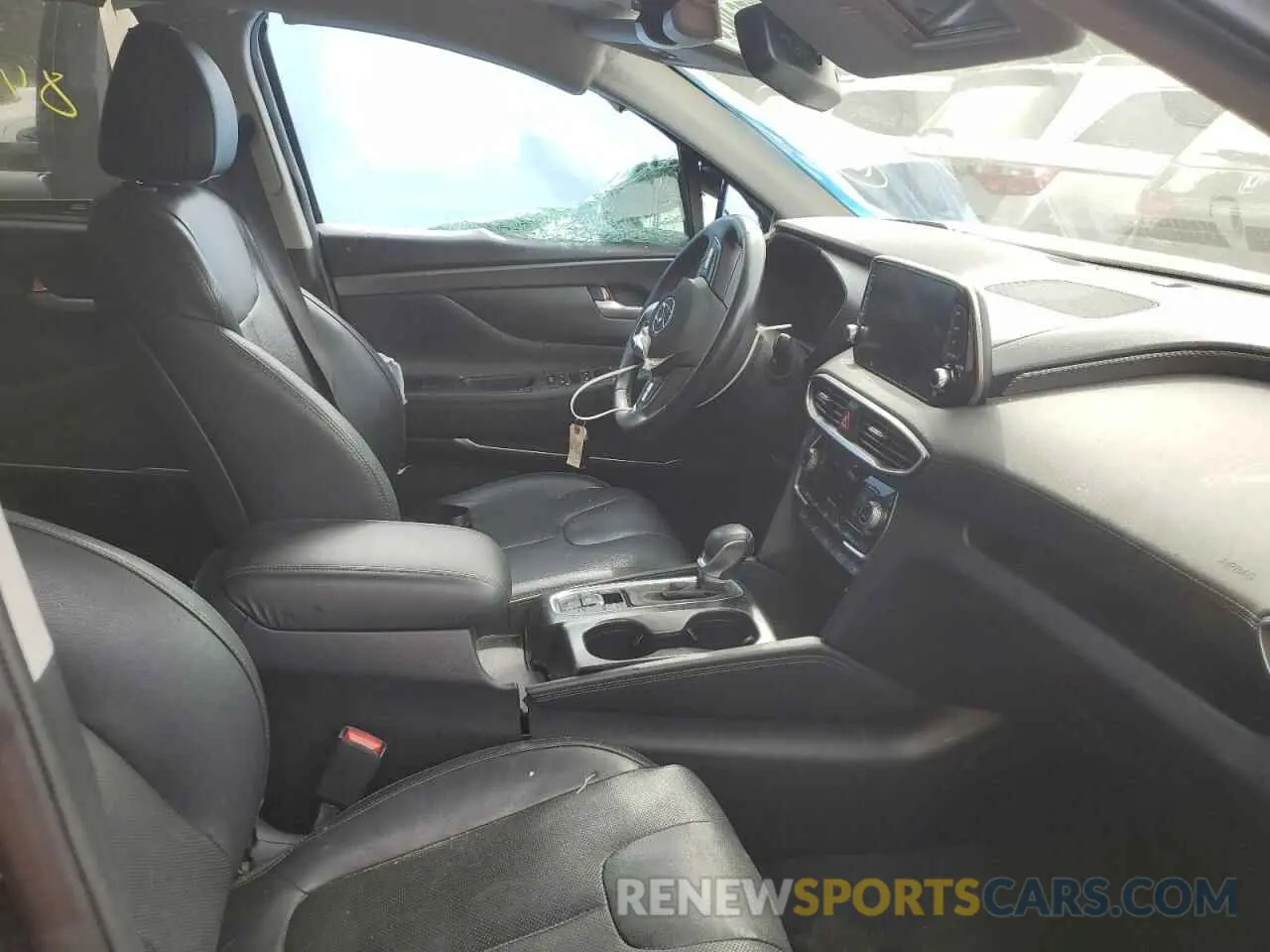 7 Photograph of a damaged car 5NMS5CAD9LH185215 HYUNDAI SANTA FE 2020