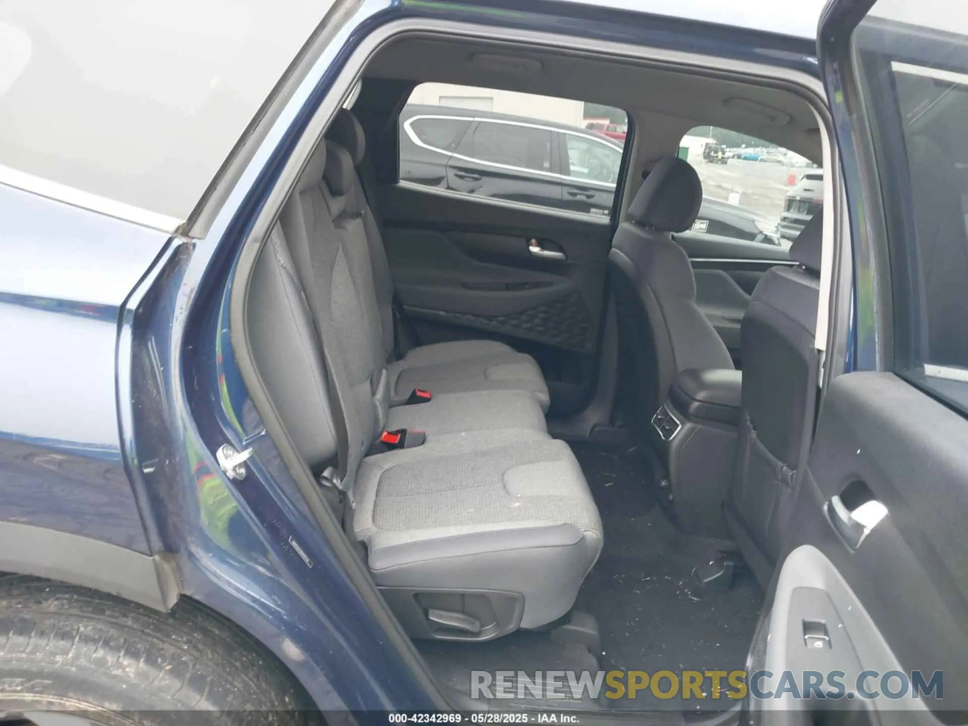 8 Photograph of a damaged car 5NMS14AJ2MH329146 HYUNDAI SANTA FE 2021
