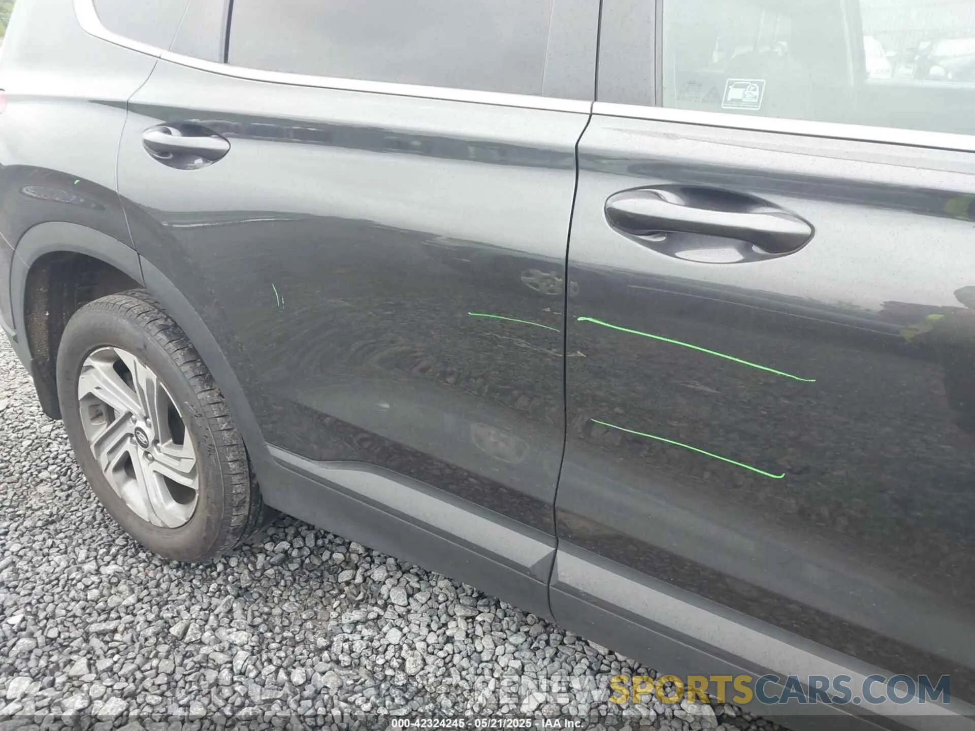 12 Photograph of a damaged car 5NMS14AJ2MH332810 HYUNDAI SANTA FE 2021