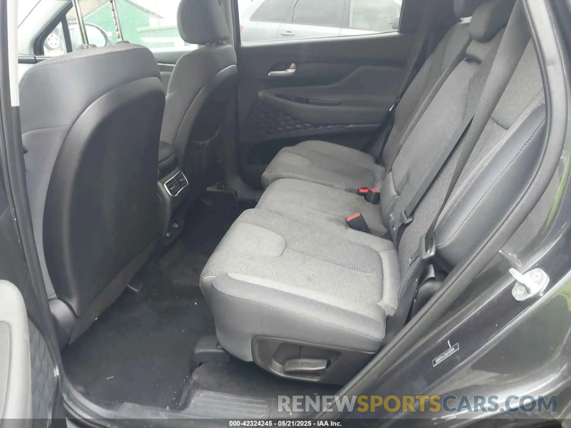 8 Photograph of a damaged car 5NMS14AJ2MH332810 HYUNDAI SANTA FE 2021