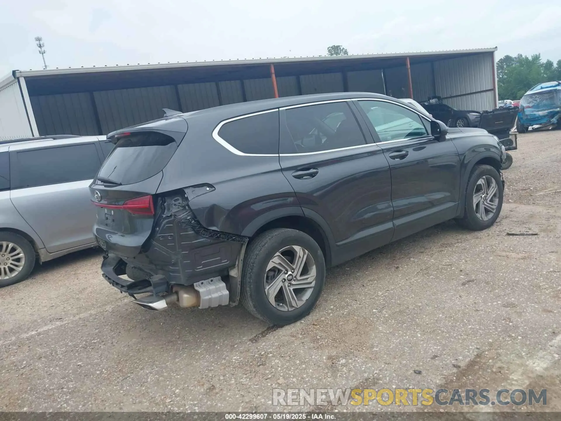4 Photograph of a damaged car 5NMS14AJ5MH346250 HYUNDAI SANTA FE 2021