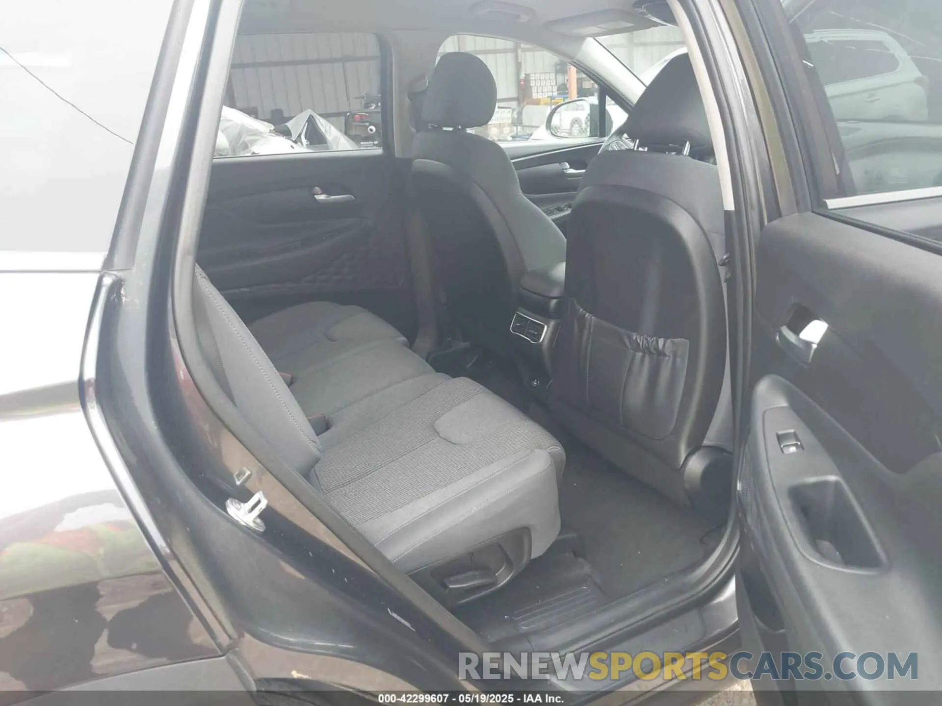 8 Photograph of a damaged car 5NMS14AJ5MH346250 HYUNDAI SANTA FE 2021