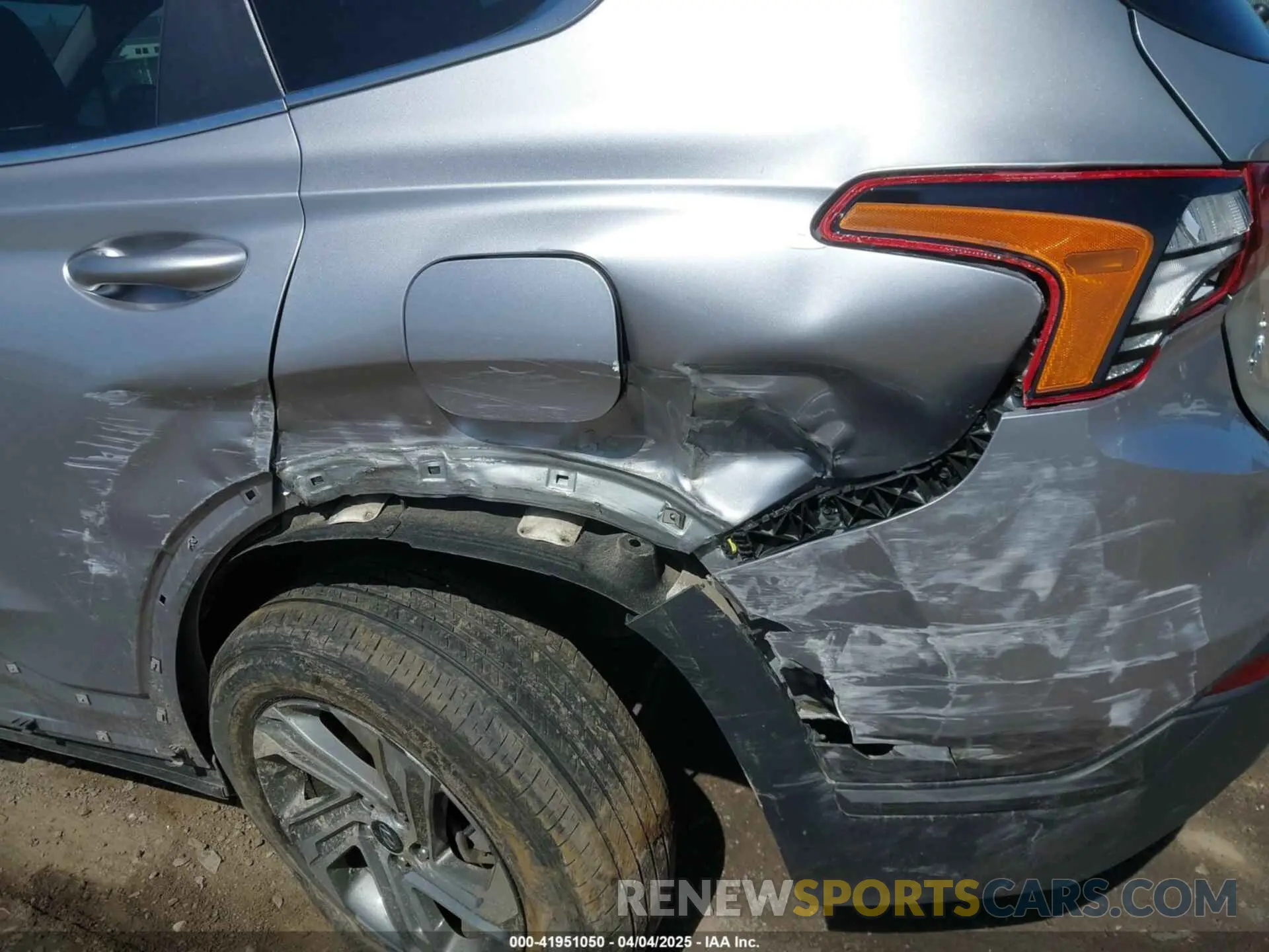 6 Photograph of a damaged car 5NMS1DAJ5MH320635 HYUNDAI SANTA FE 2021