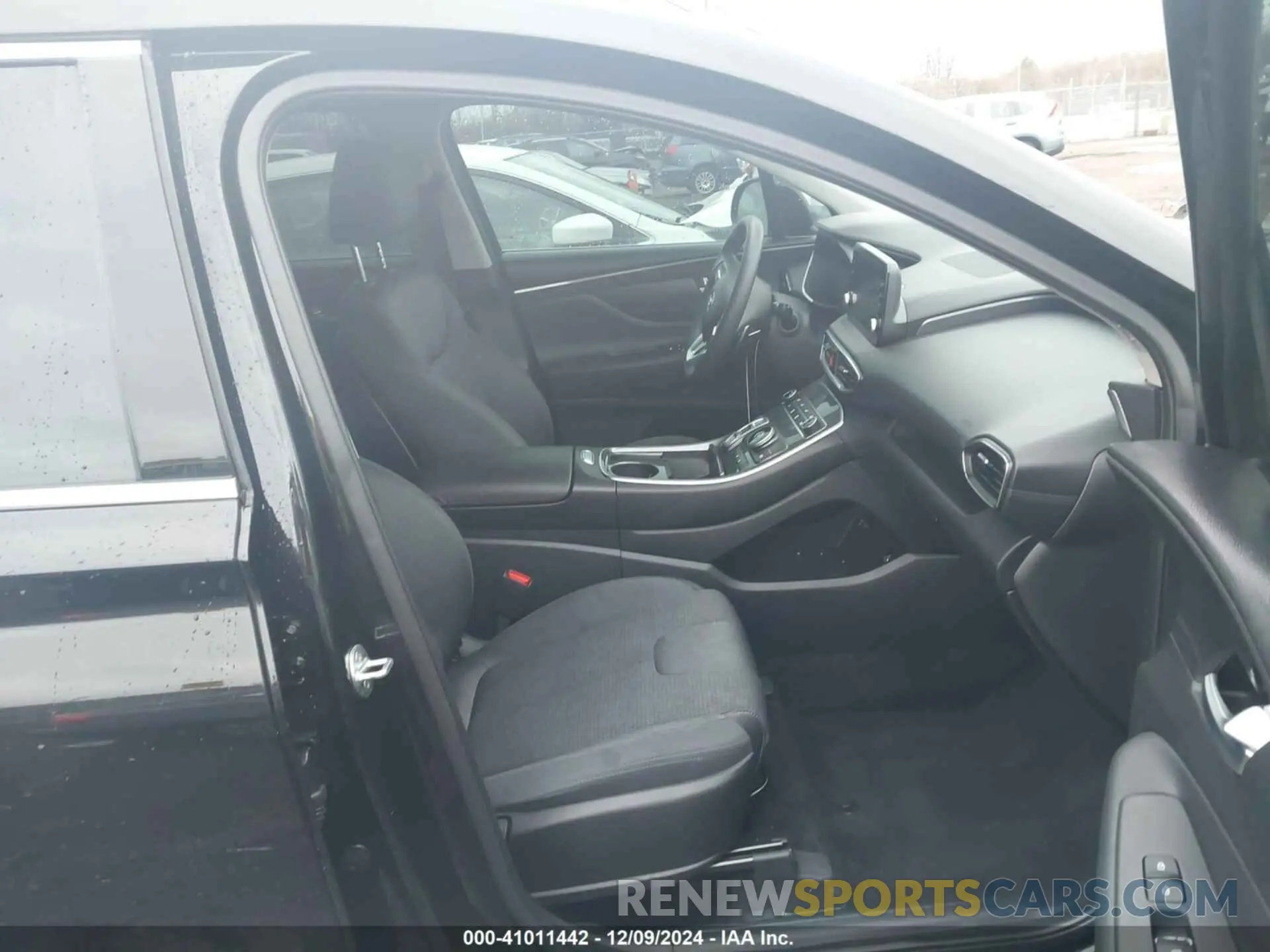5 Photograph of a damaged car 5NMS24AJ0MH360019 HYUNDAI SANTA FE 2021