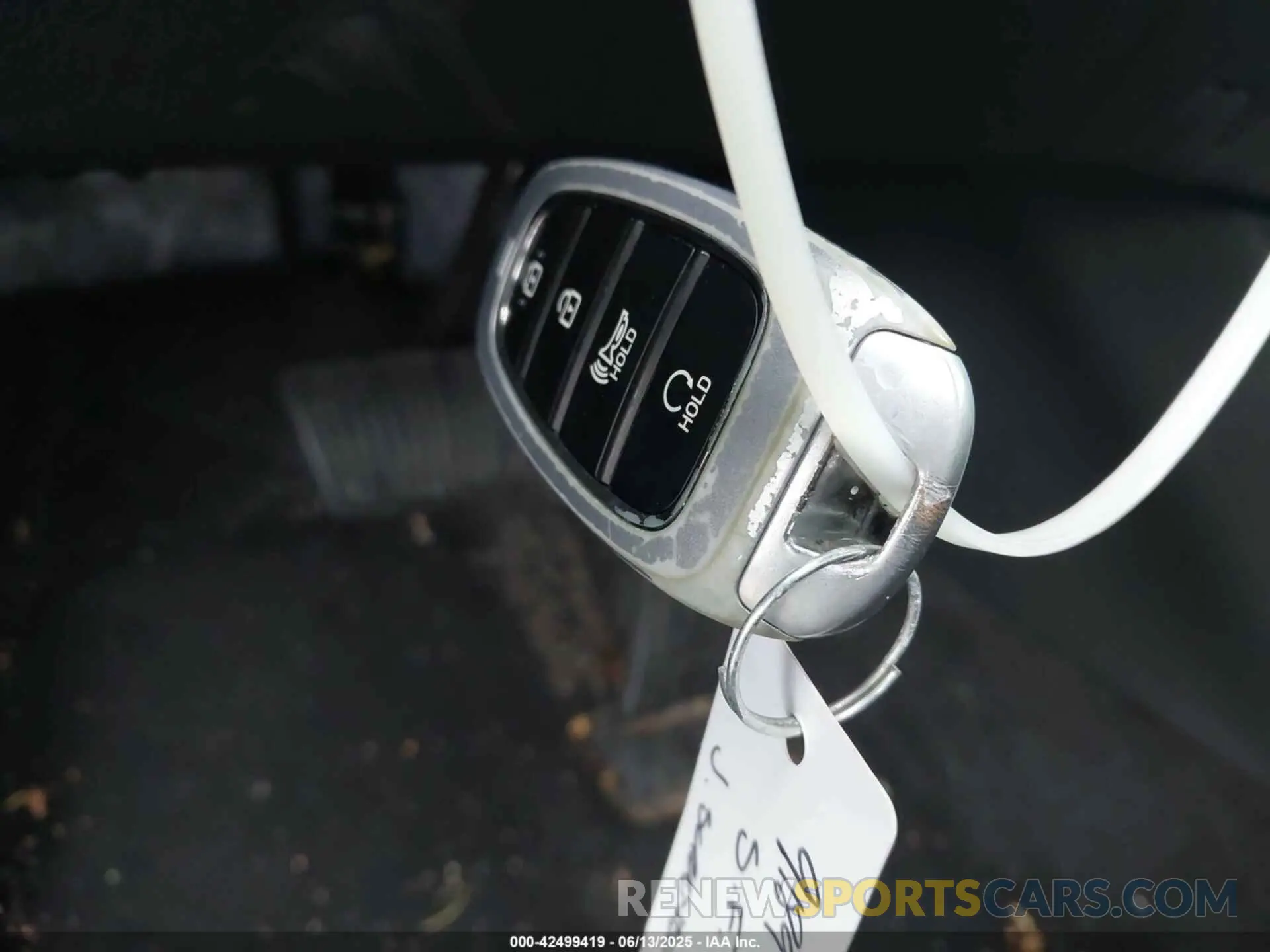 11 Photograph of a damaged car 5NMS24AJ1MH311301 HYUNDAI SANTA FE 2021