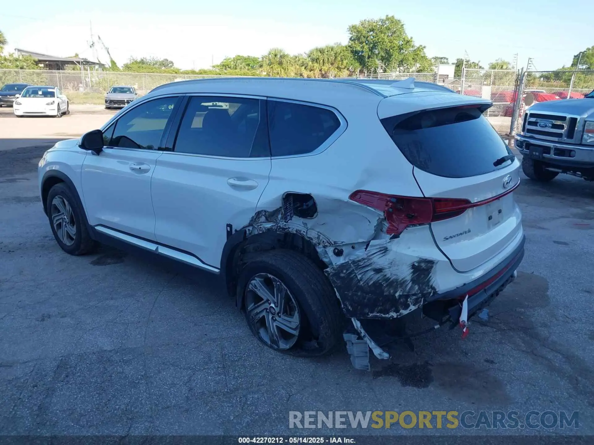 3 Photograph of a damaged car 5NMS24AJ7MH332668 HYUNDAI SANTA FE 2021