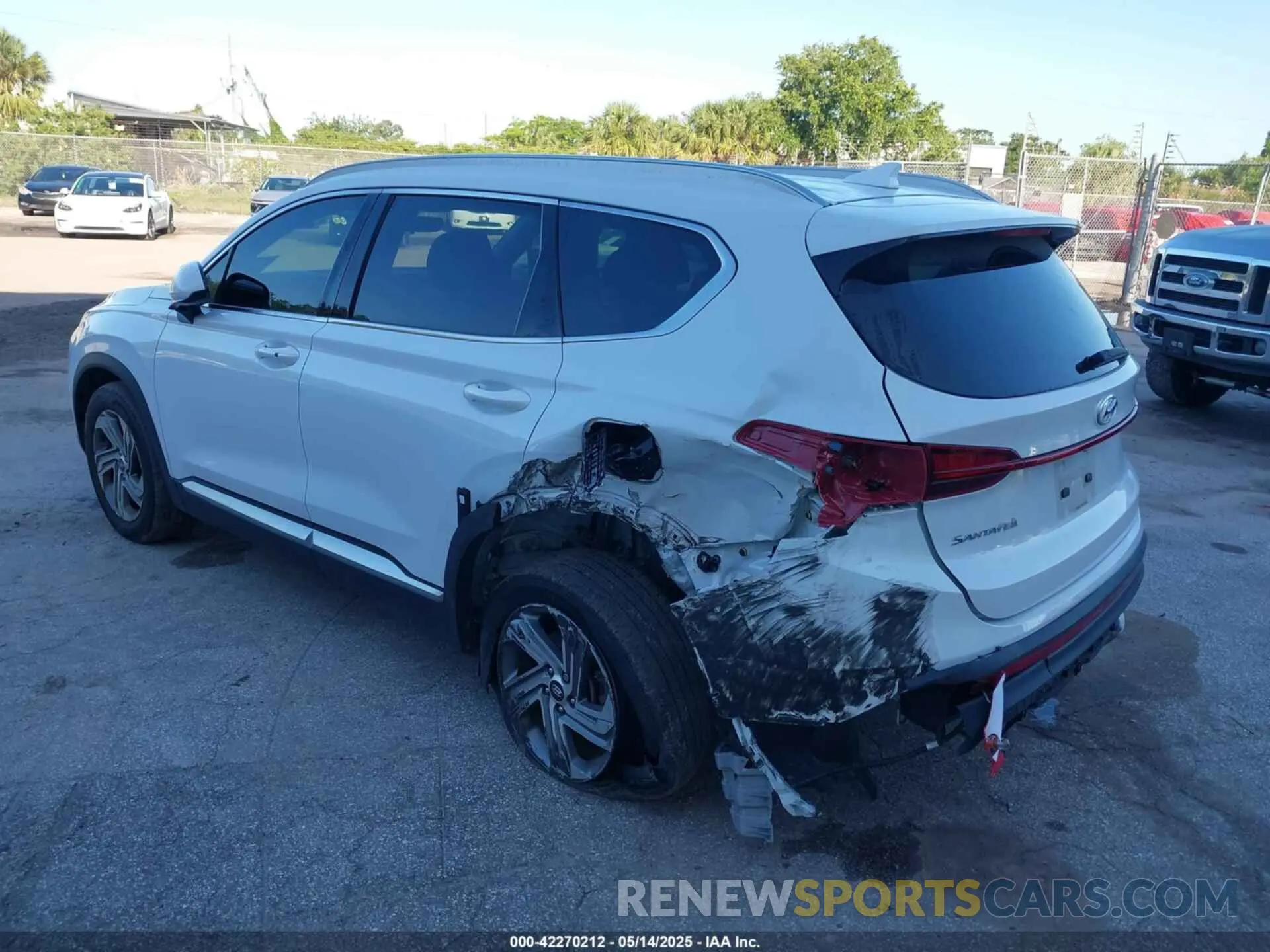6 Photograph of a damaged car 5NMS24AJ7MH332668 HYUNDAI SANTA FE 2021