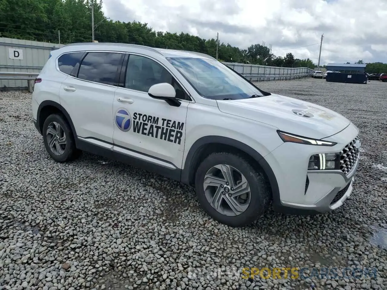 4 Photograph of a damaged car 5NMS24AJ8MH320075 HYUNDAI SANTA FE 2021