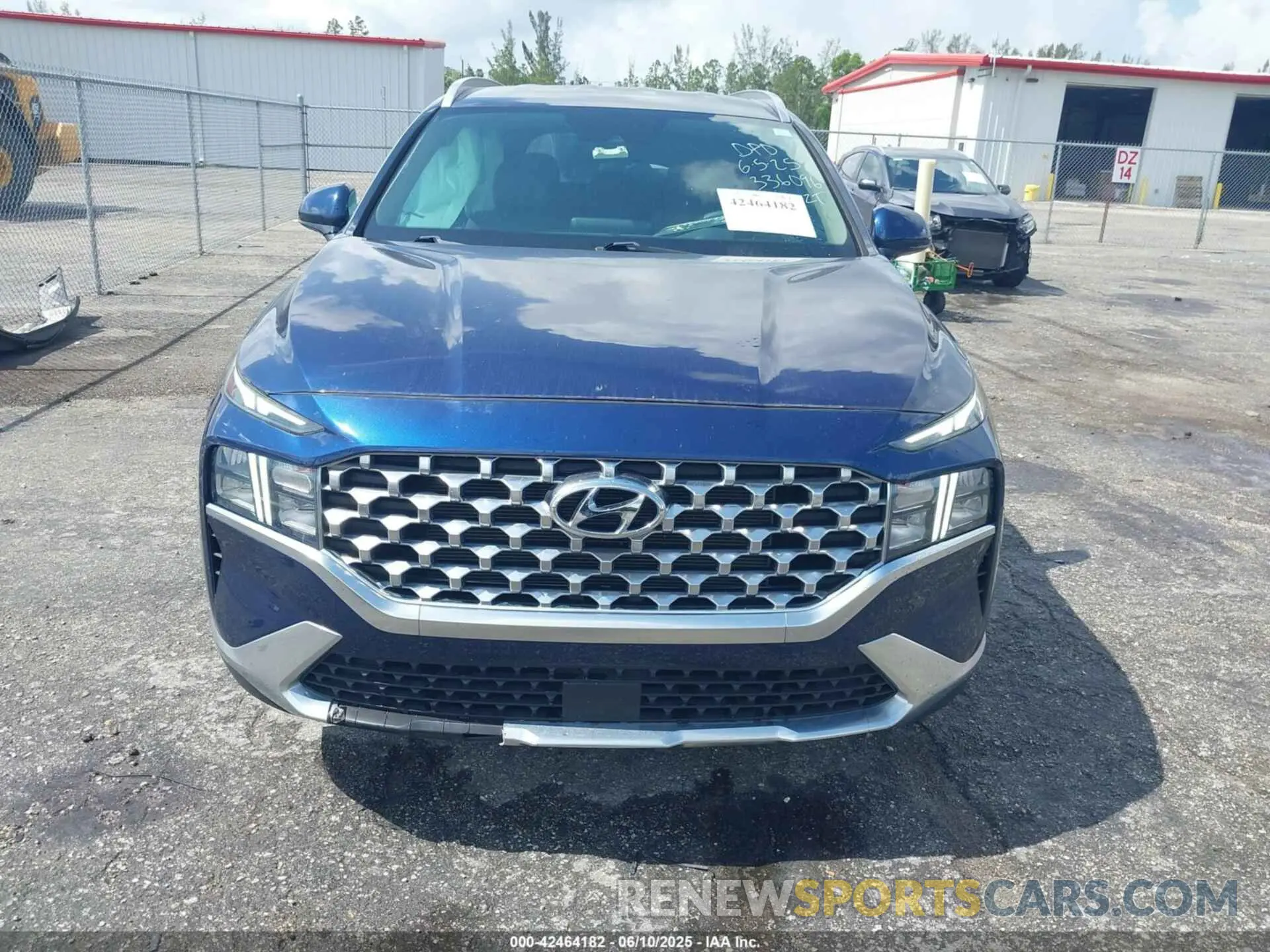 12 Photograph of a damaged car 5NMS24AJ8MH336096 HYUNDAI SANTA FE 2021